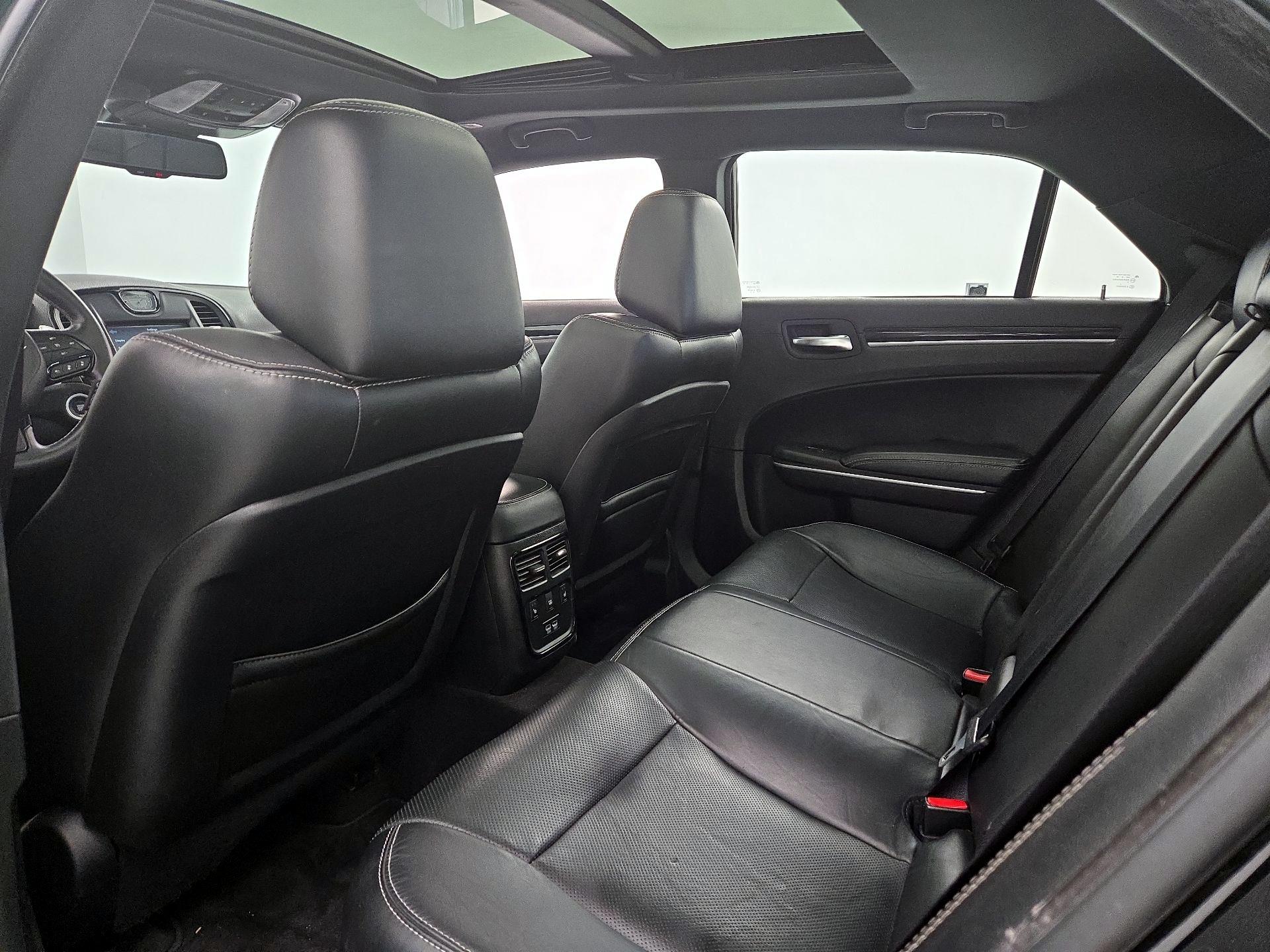 Thumbnail: 2018 Chrysler 300 - 20