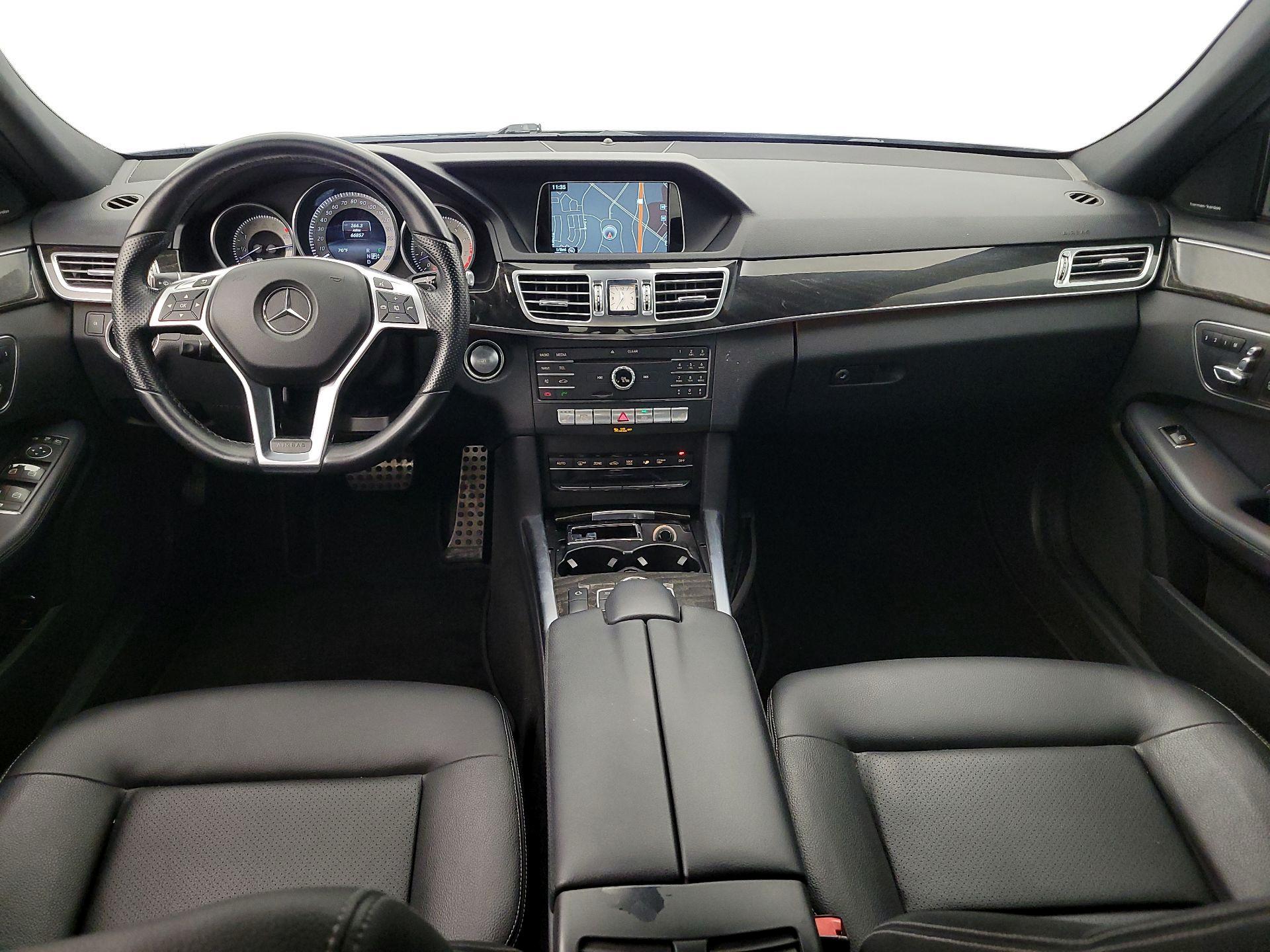 Thumbnail: 2016 Mercedes-Benz E-Class - 9