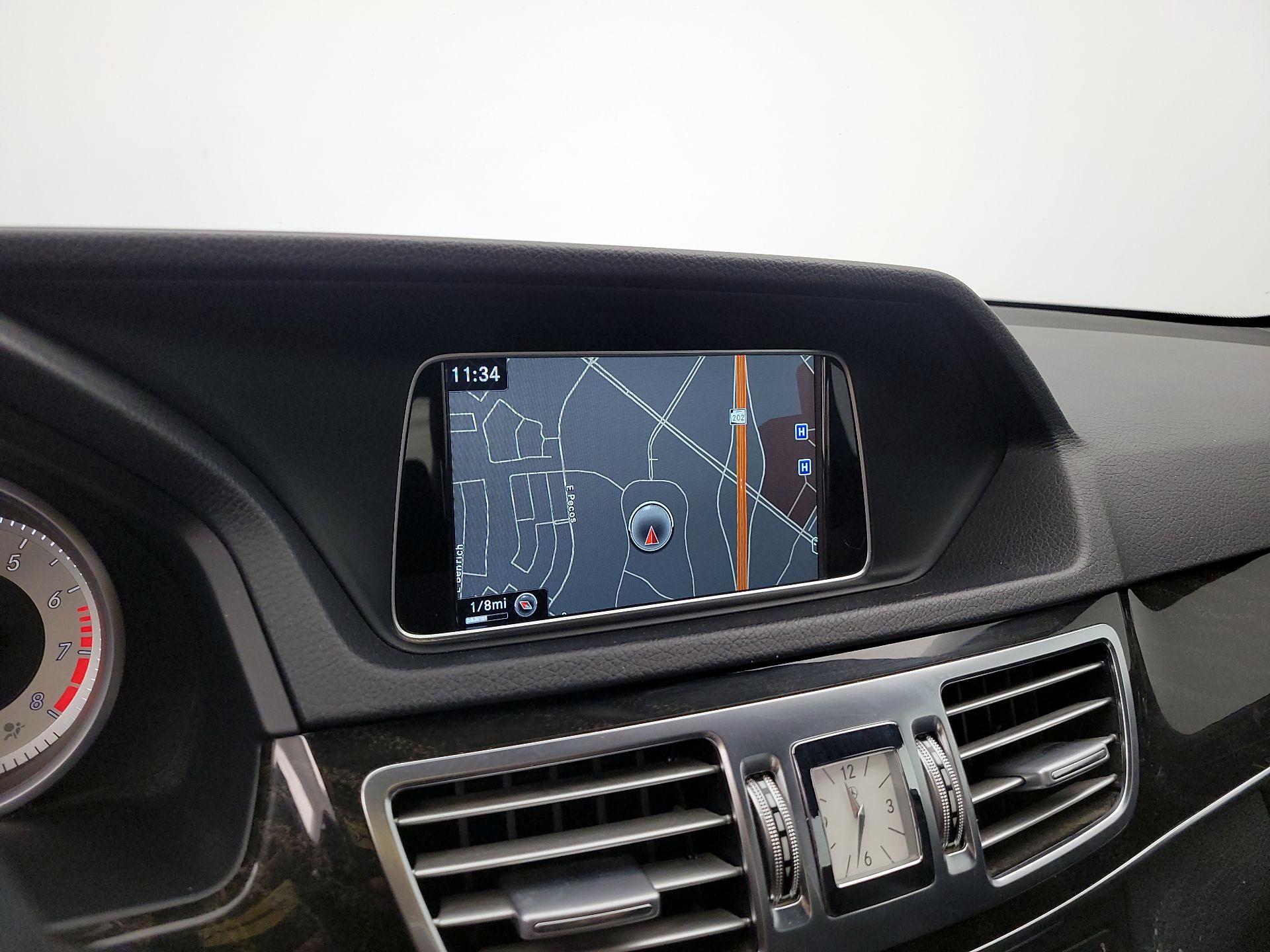 Thumbnail: 2016 Mercedes-Benz E-Class - 14