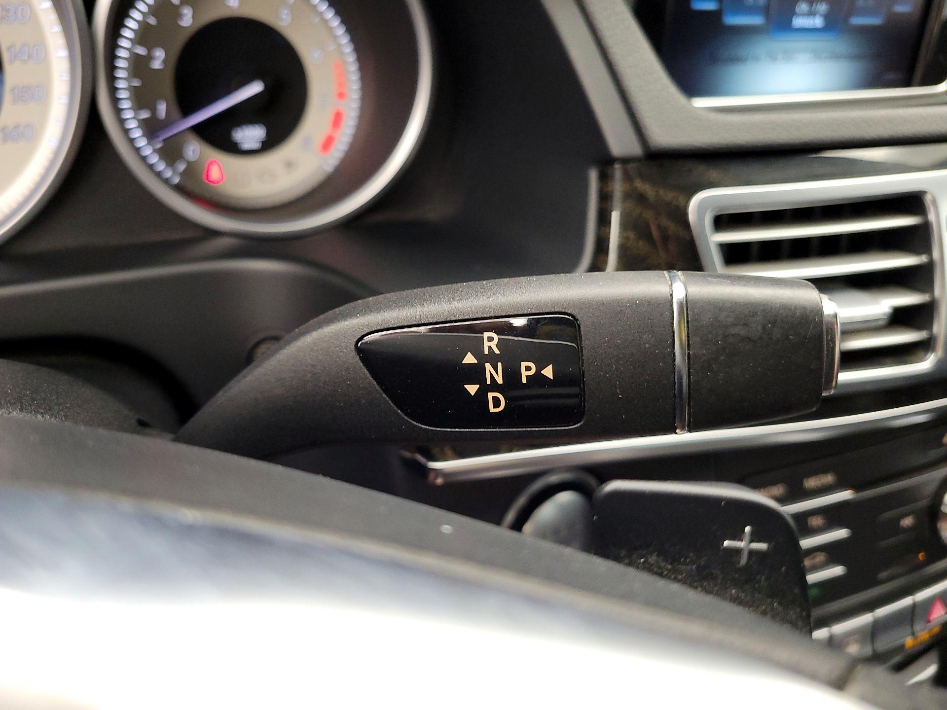 Thumbnail: 2016 Mercedes-Benz E-Class - 18