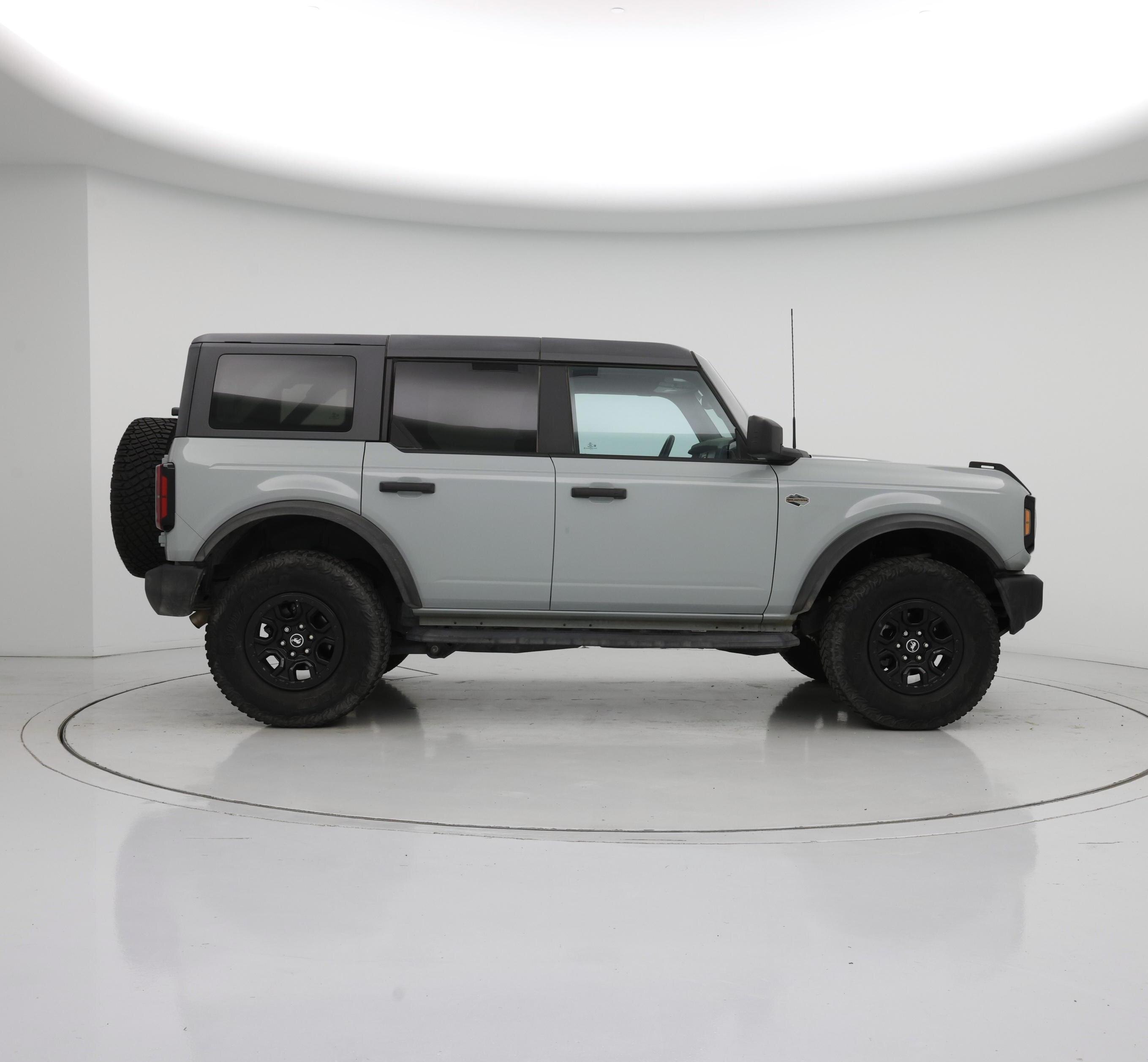 Thumbnail: 2022 Ford Bronco - 7