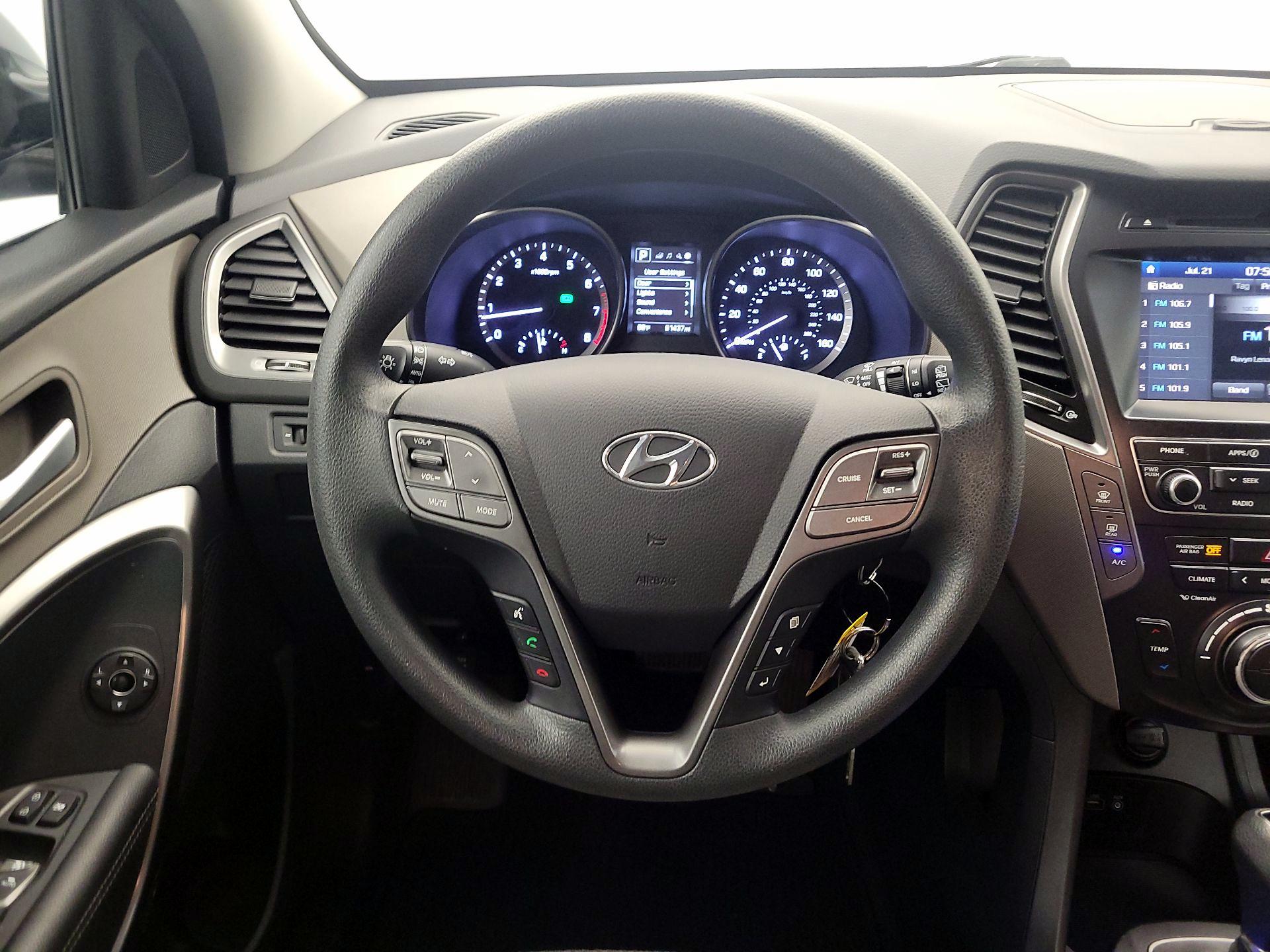Thumbnail: 2018 Hyundai Santa Fe - 10
