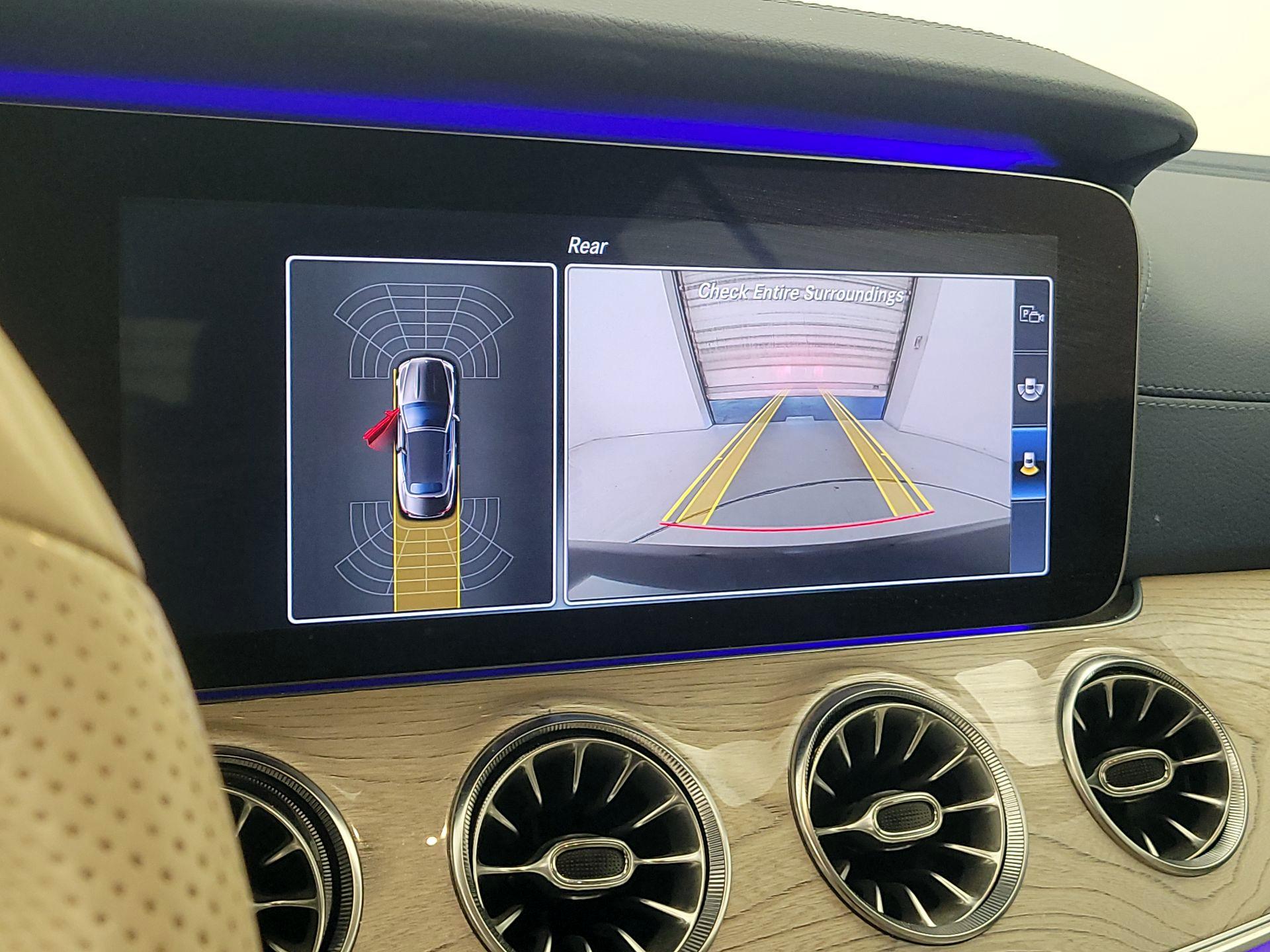 Thumbnail: 2018 Mercedes-Benz E-Class - 15