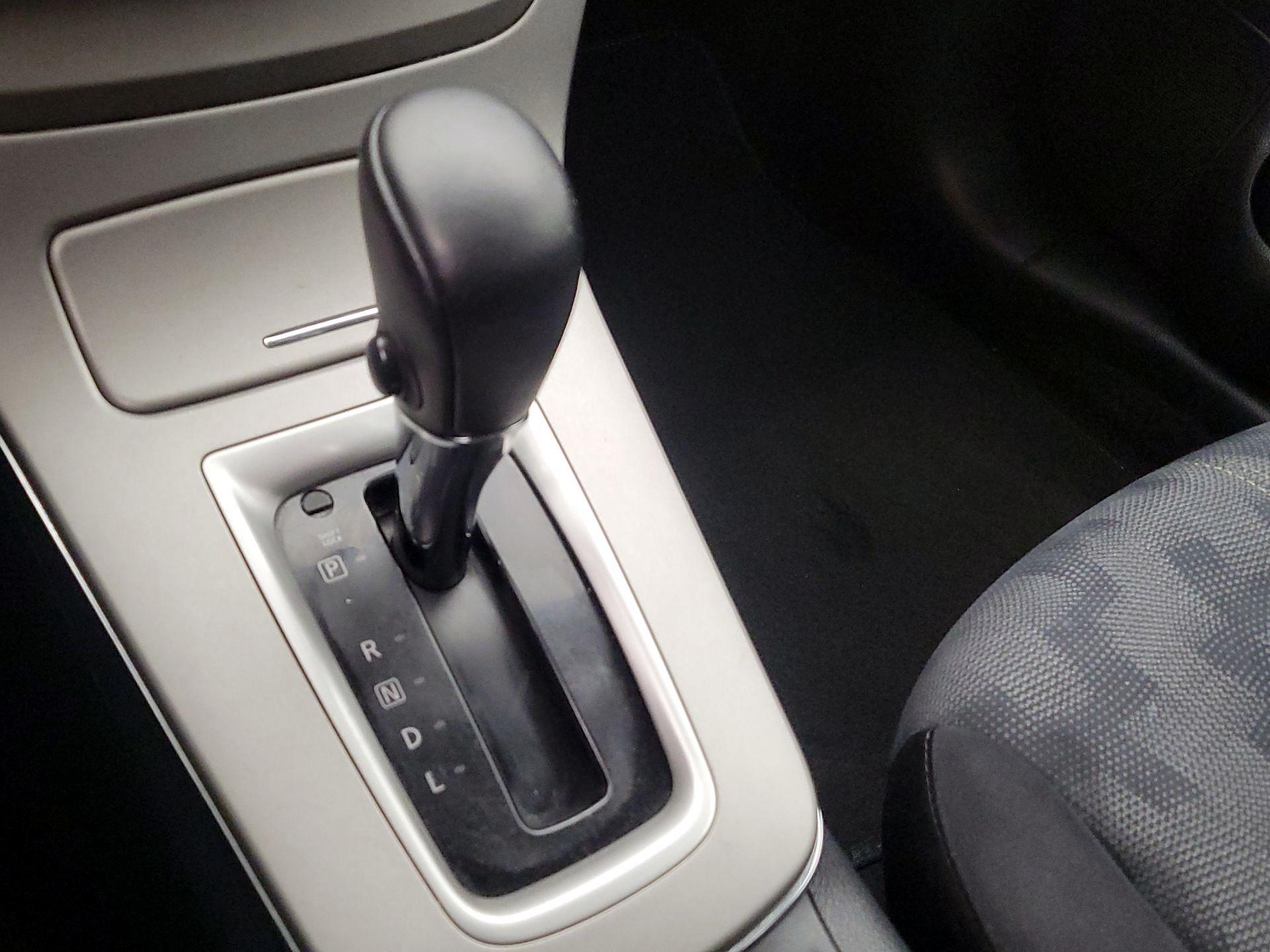 Thumbnail: 2013 Nissan Sentra - 16