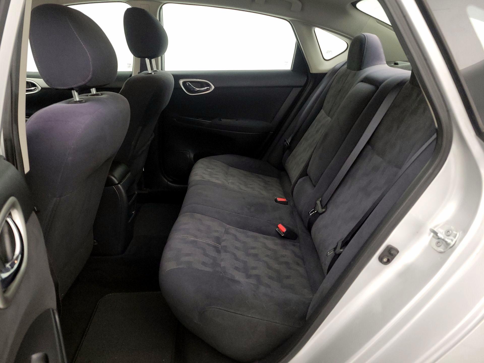 Thumbnail: 2013 Nissan Sentra - 18
