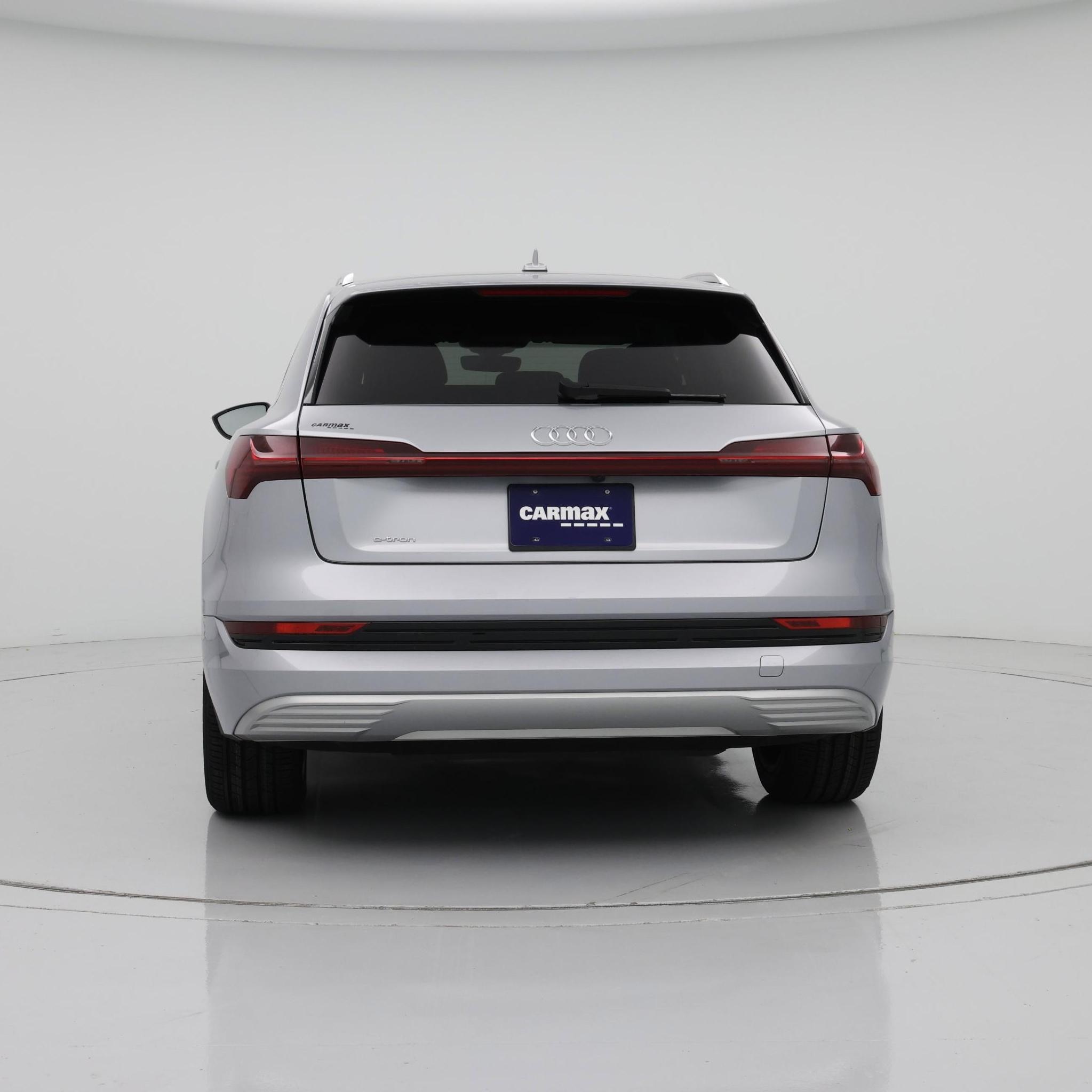 Thumbnail: 2019 Audi e-tron - 6