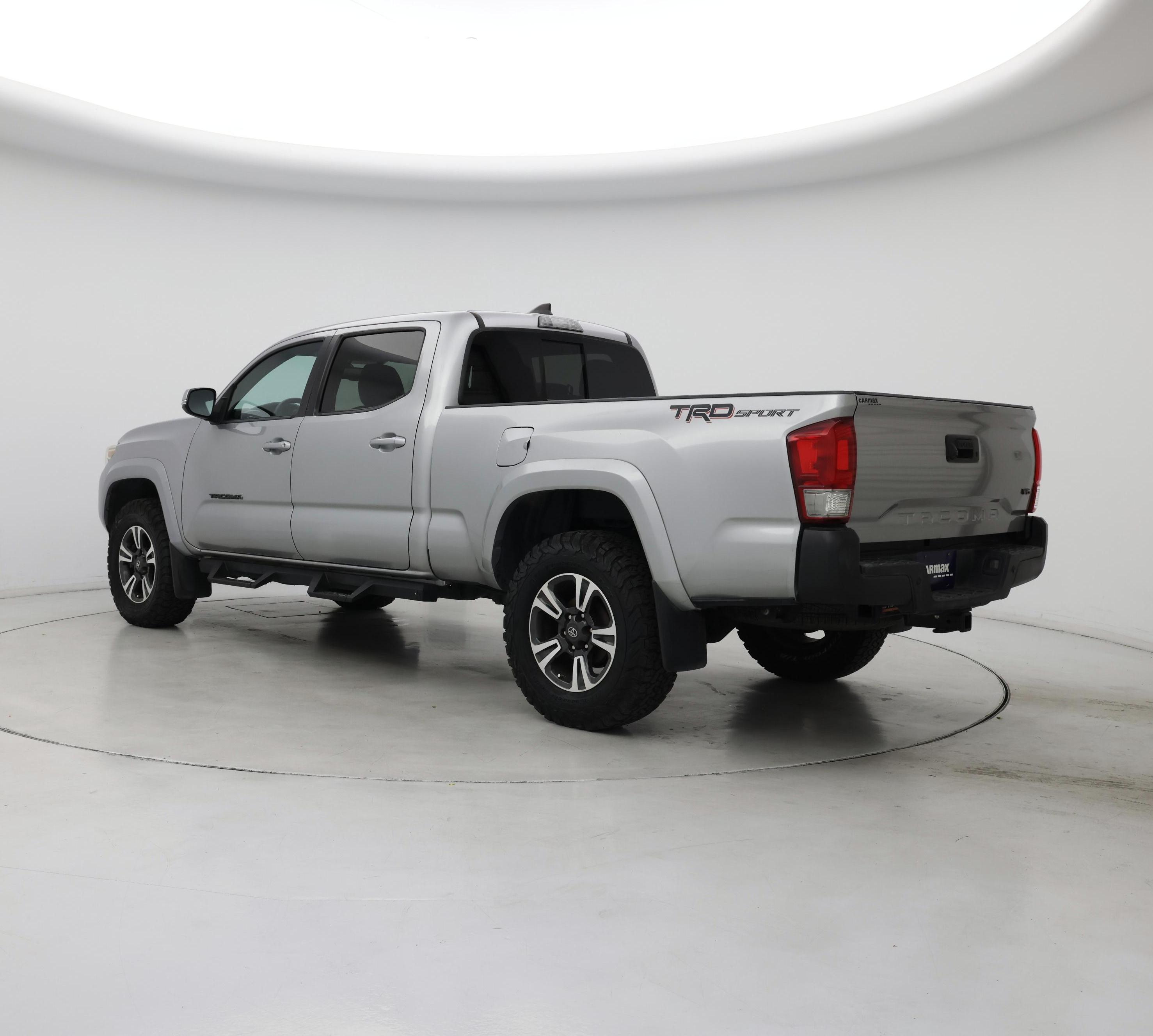 Thumbnail: 2017 Toyota Tacoma - 2