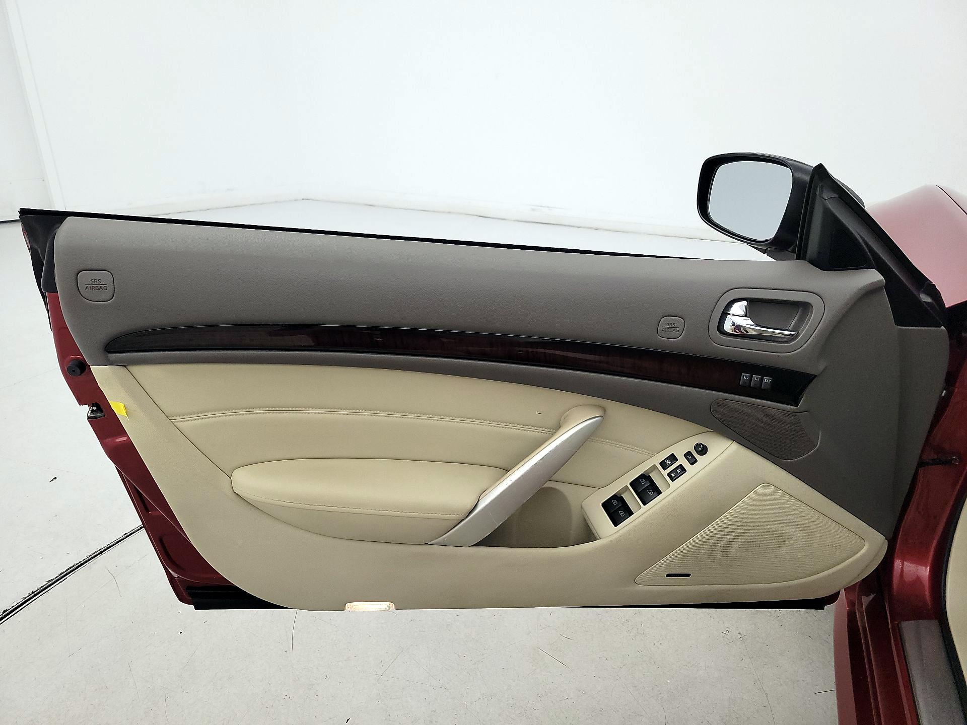Thumbnail: 2014 INFINITI Q60 - 12
