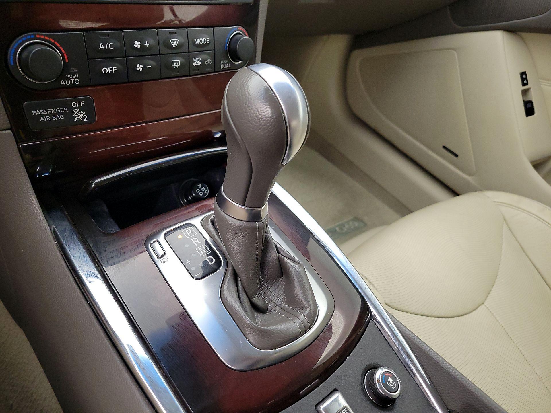 Thumbnail: 2014 INFINITI Q60 - 18