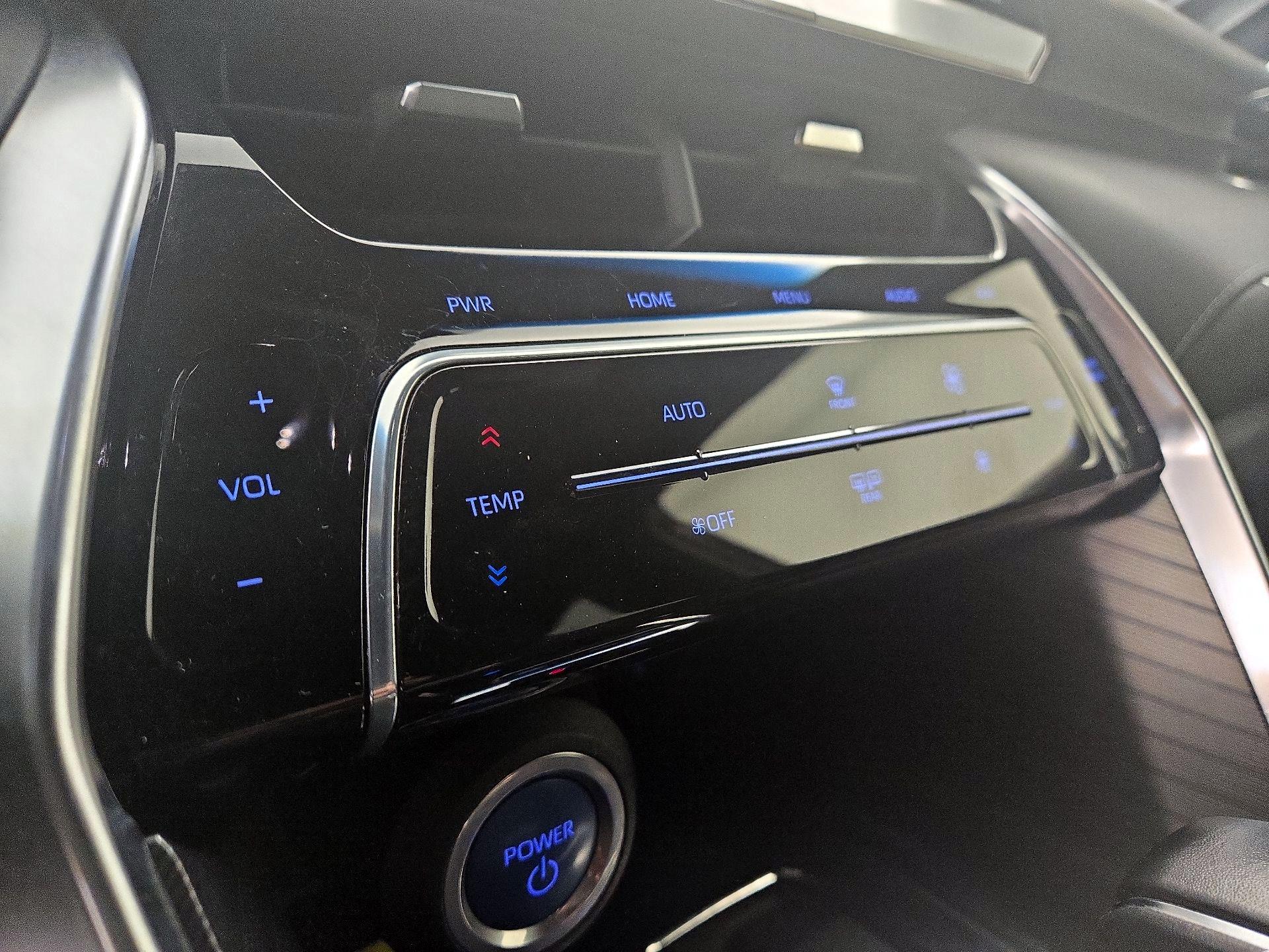 Thumbnail: 2022 Toyota Venza - 17