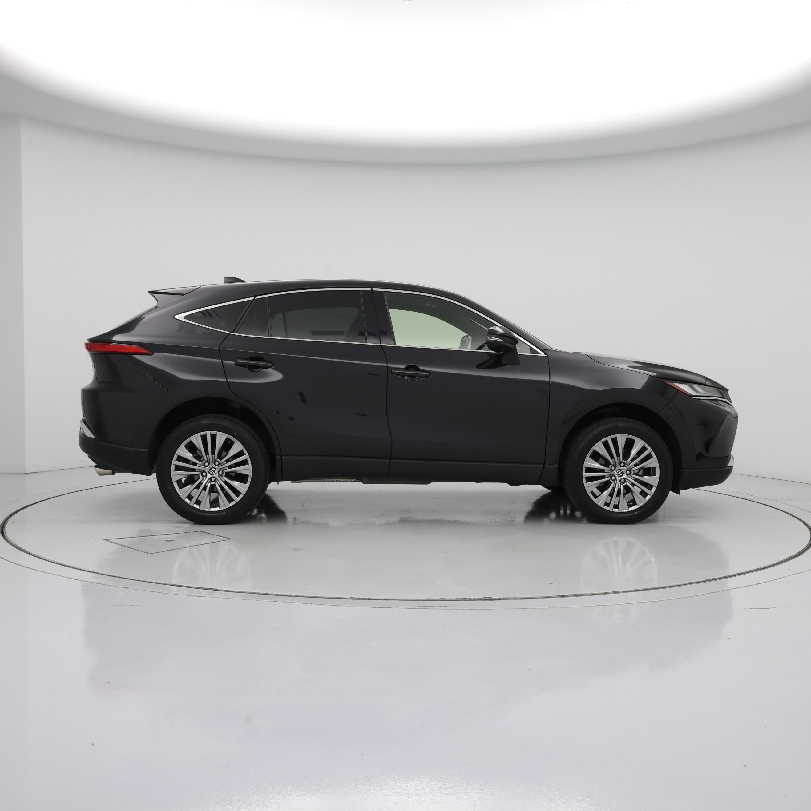 Thumbnail: 2022 Toyota Venza - 7