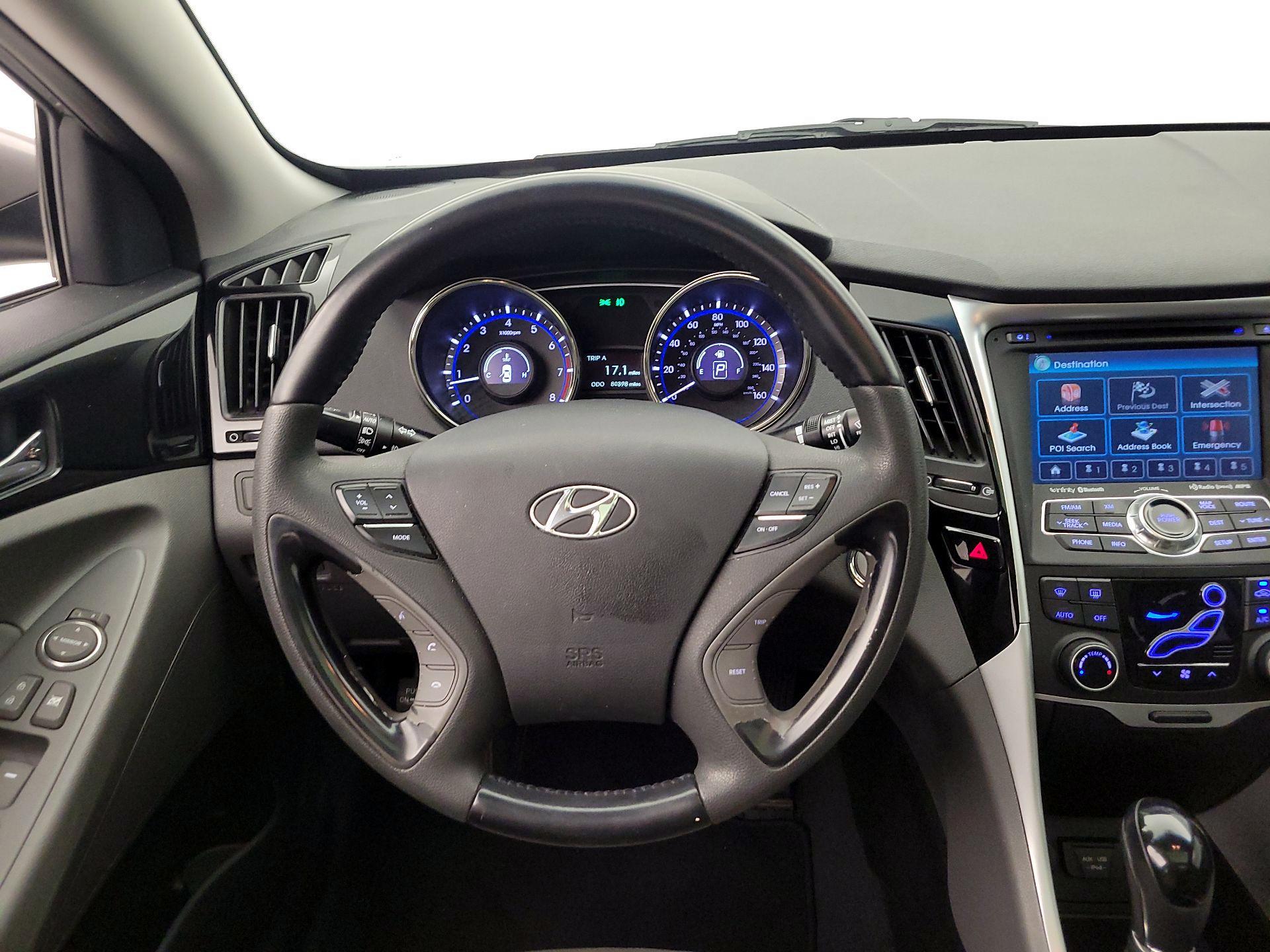 Thumbnail: 2013 Hyundai Sonata - 10