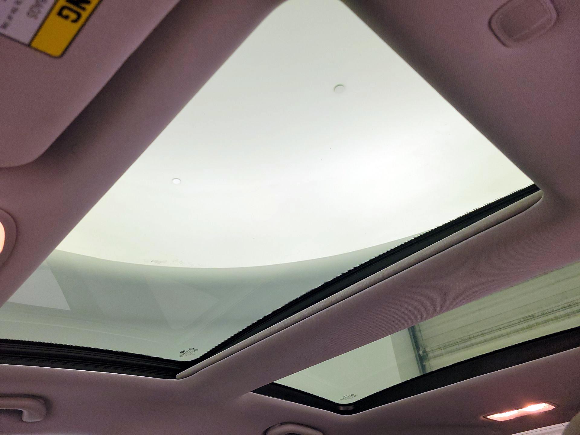 Thumbnail: 2013 Hyundai Sonata - 20