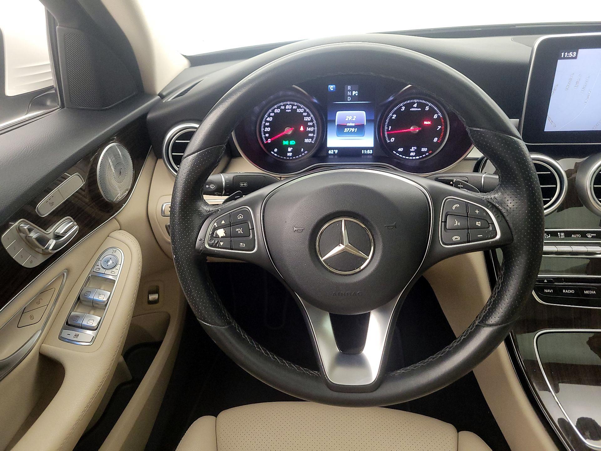 Thumbnail: 2017 Mercedes-Benz C-Class - 10
