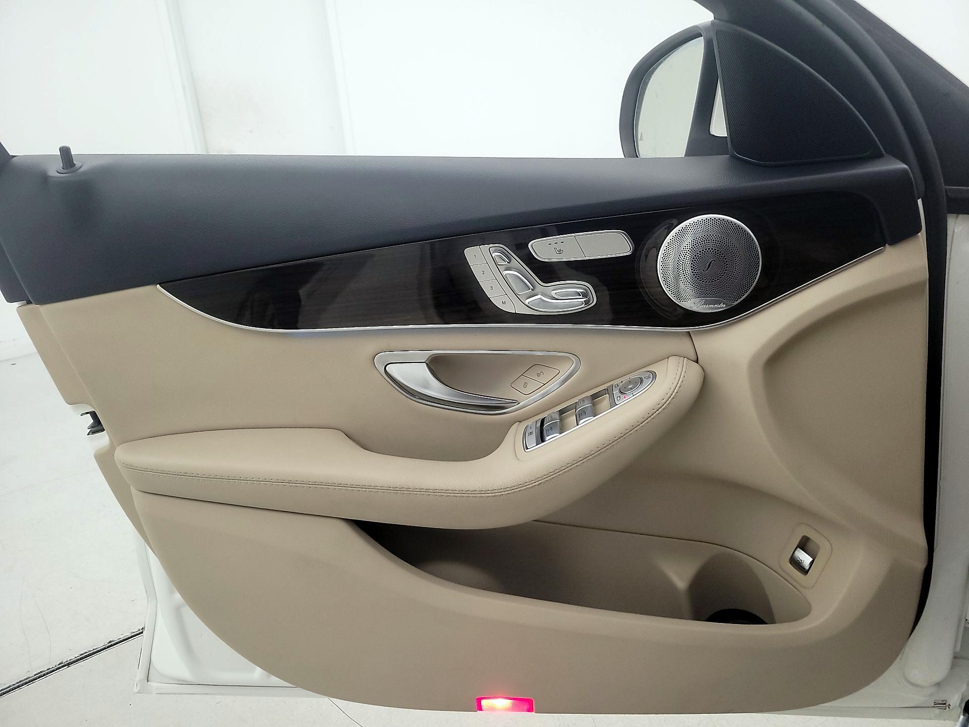 Thumbnail: 2017 Mercedes-Benz C-Class - 12