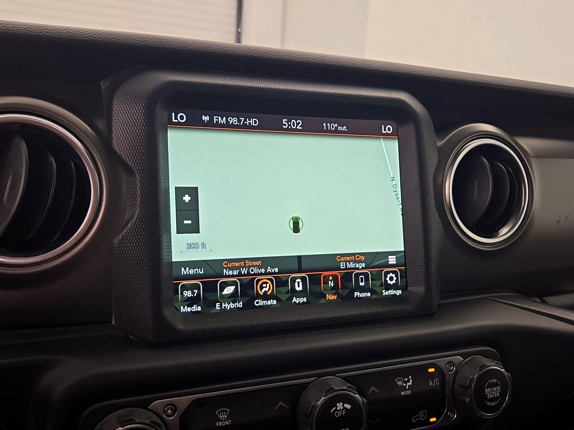 Thumbnail: 2022 Jeep Wrangler - 14