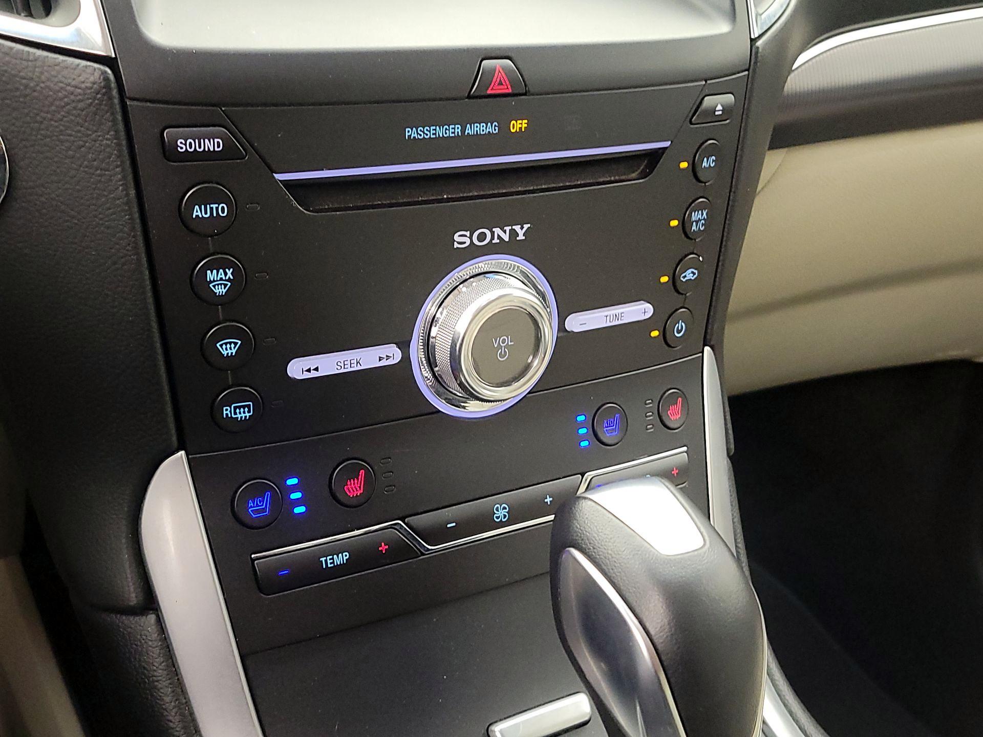 Thumbnail: 2018 Ford Edge - 17