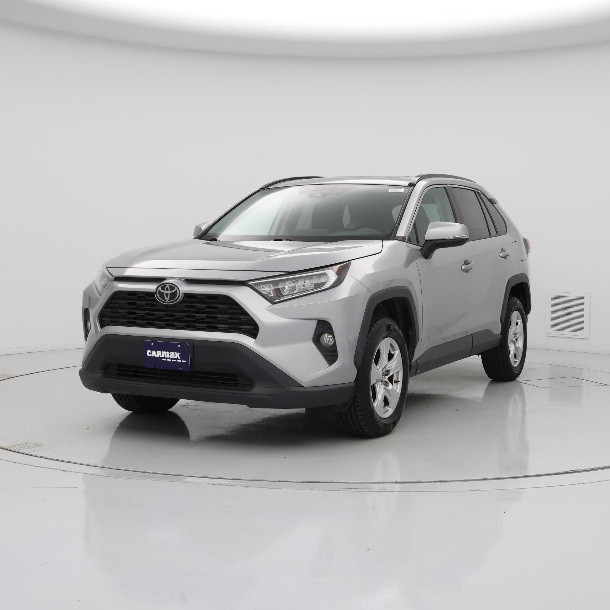 Thumbnail: 2019 Toyota RAV4 - 4