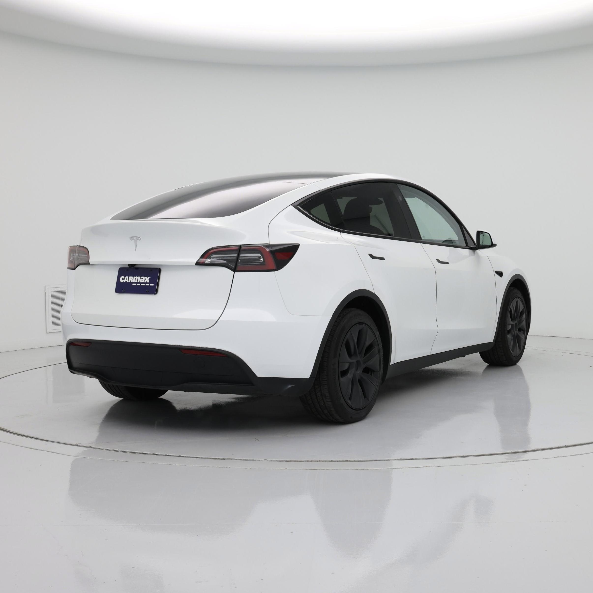 Thumbnail: 2025 Tesla Model Y - 8