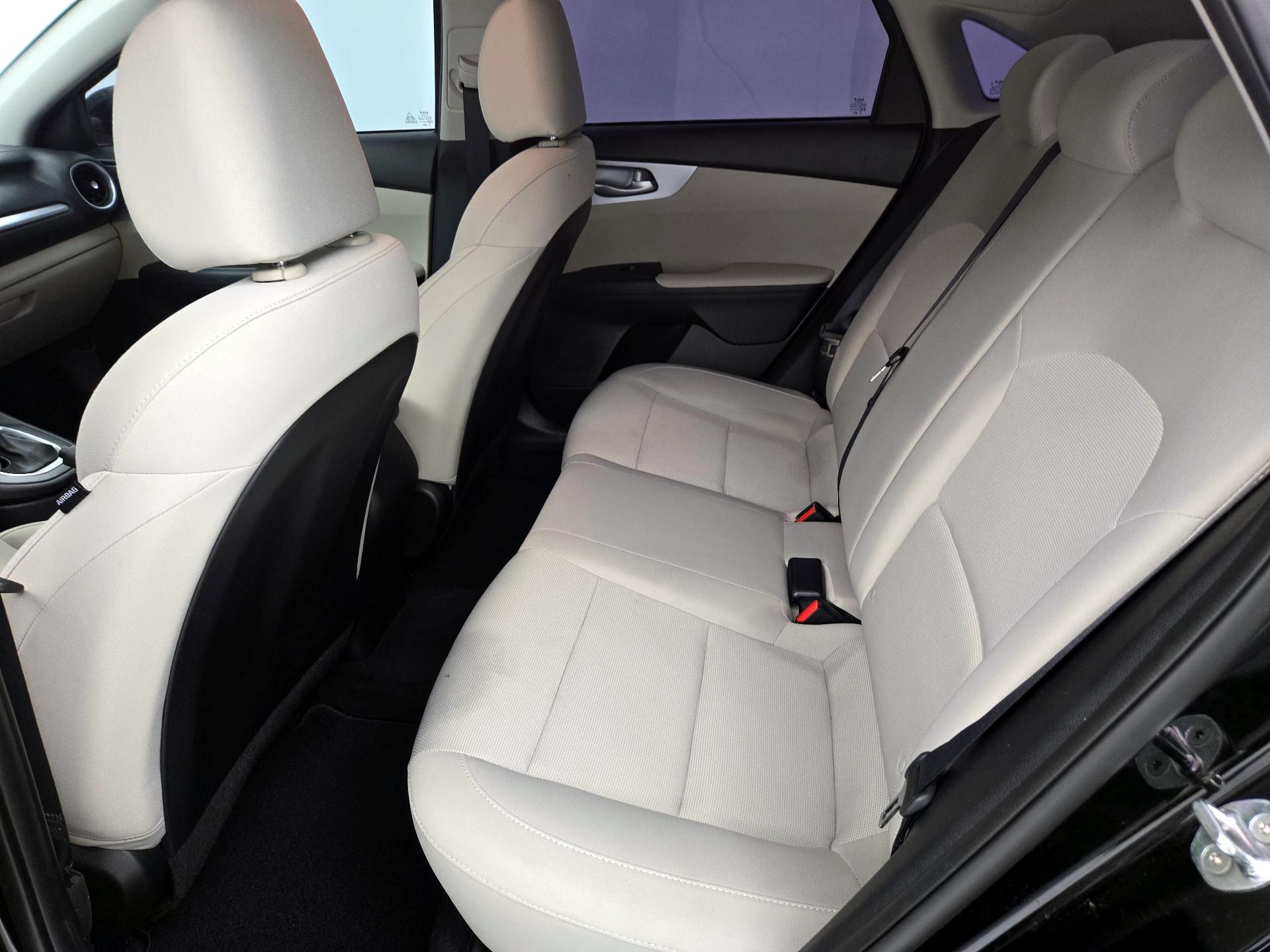 Thumbnail: 2023 Kia Forte - 19