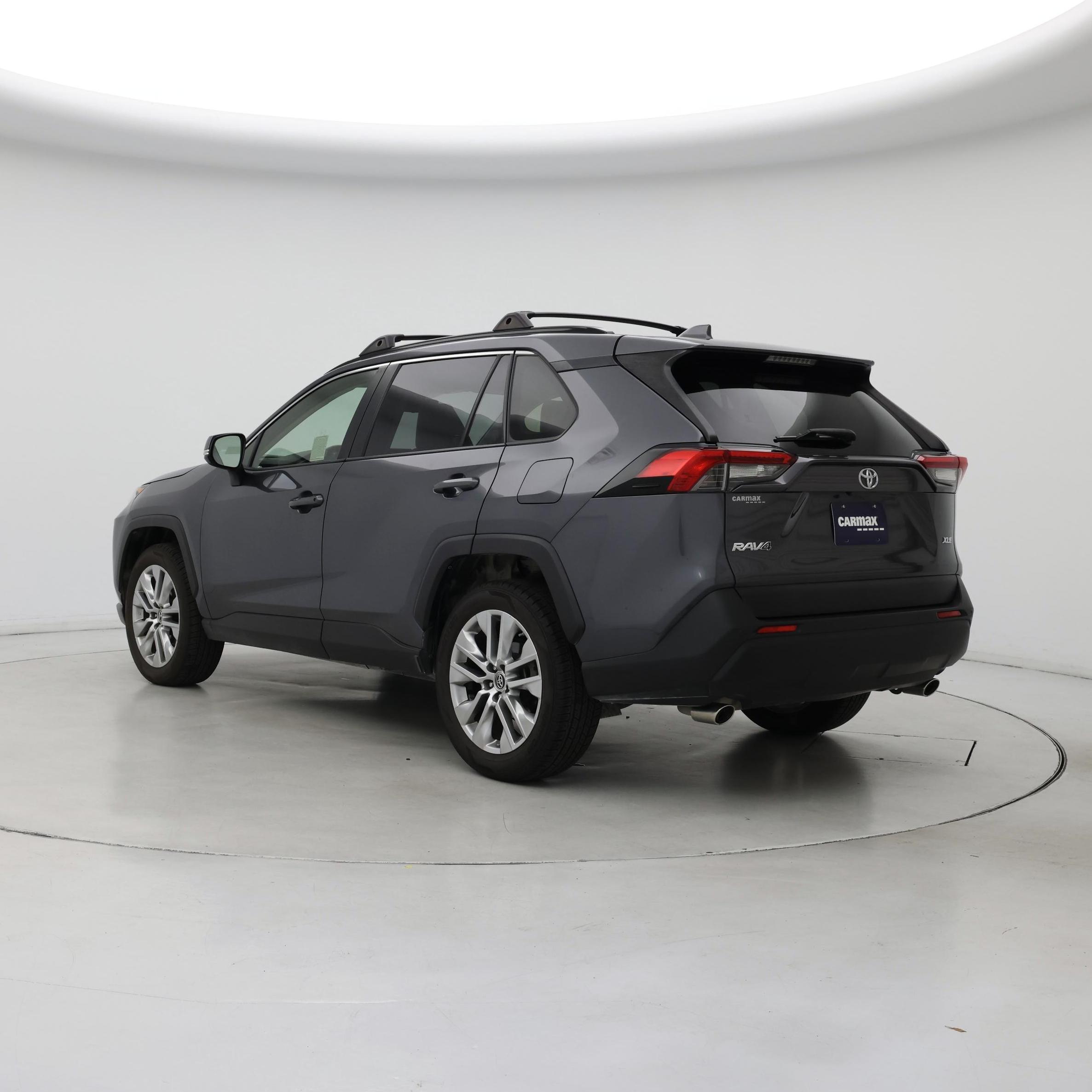 Thumbnail: 2019 Toyota RAV4 - 2