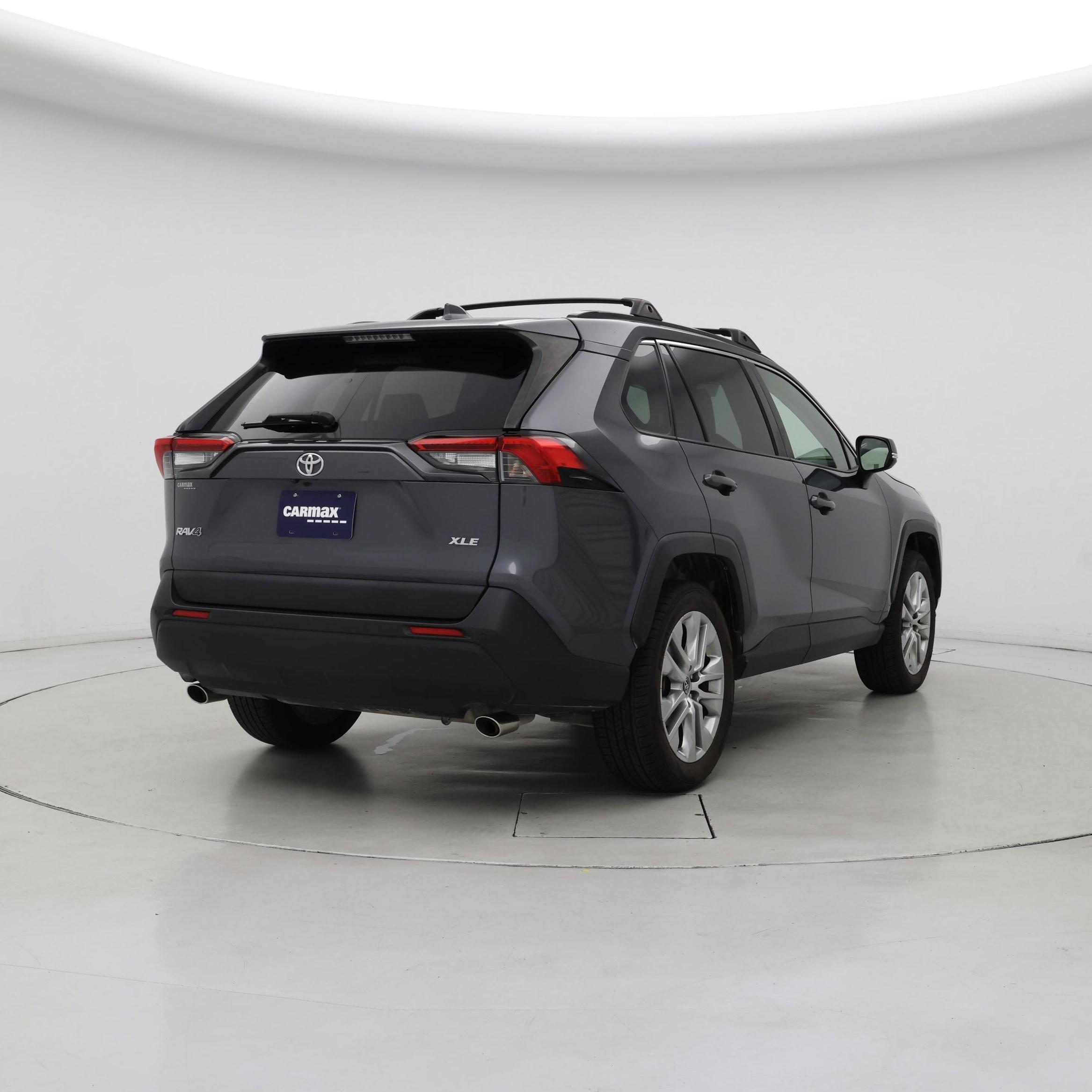 Thumbnail: 2019 Toyota RAV4 - 8