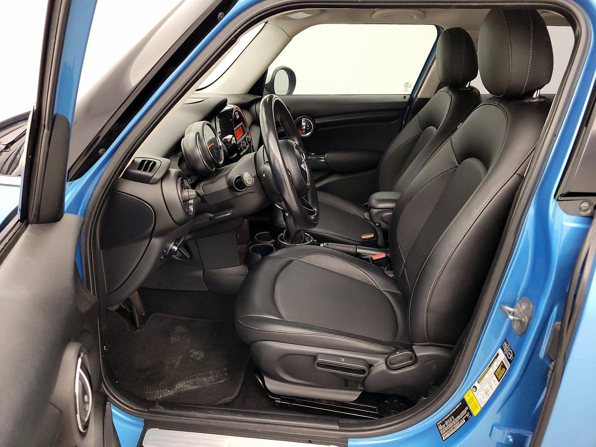 Thumbnail: 2015 MINI Cooper Hardtop - 11