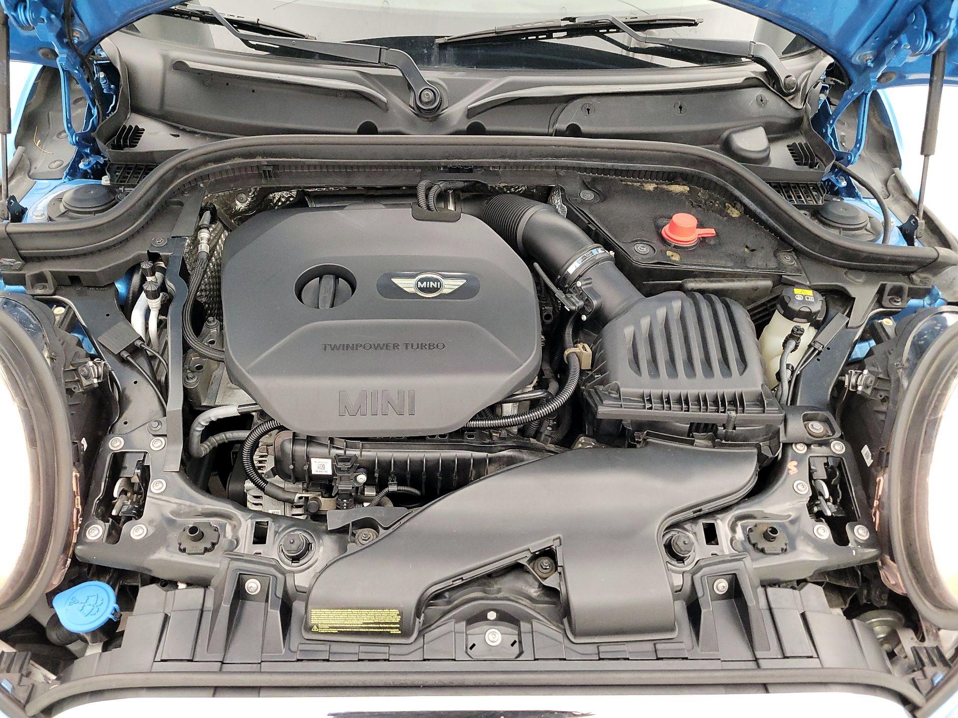 Thumbnail: 2015 MINI Cooper Hardtop - 20