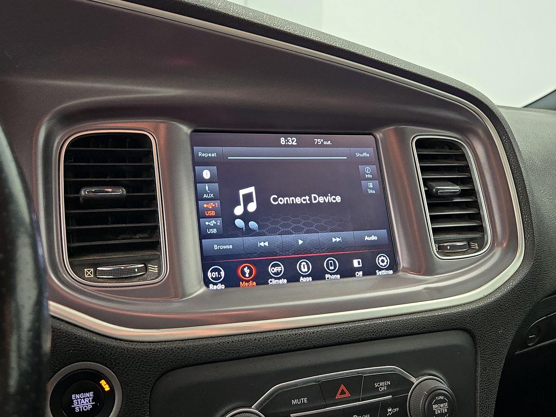 Thumbnail: 2019 Dodge Charger - 15