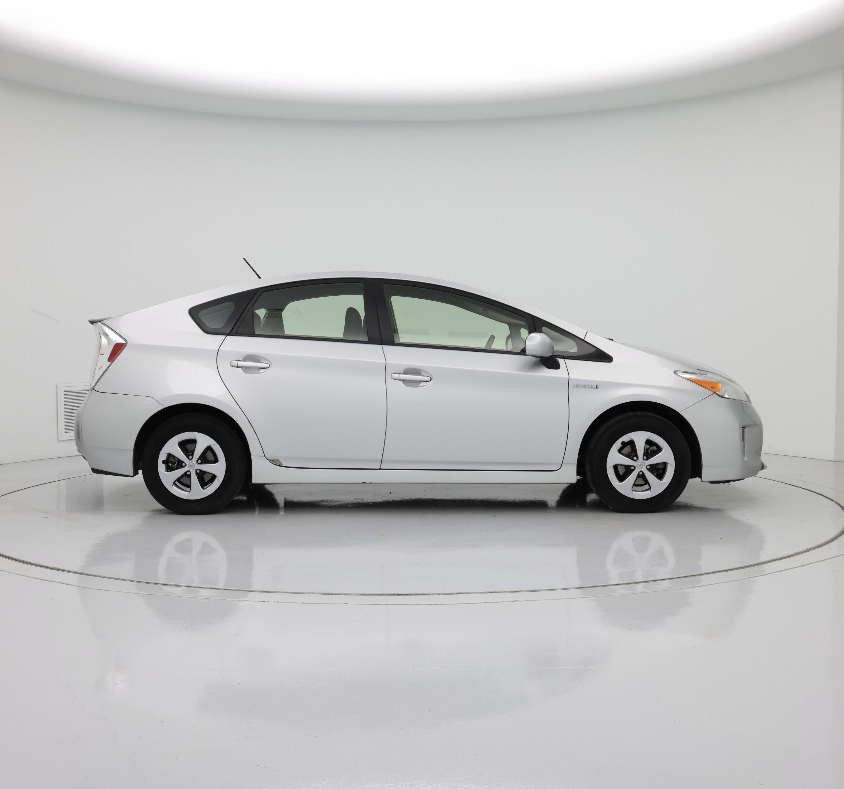 Thumbnail: 2013 Toyota Prius - 7