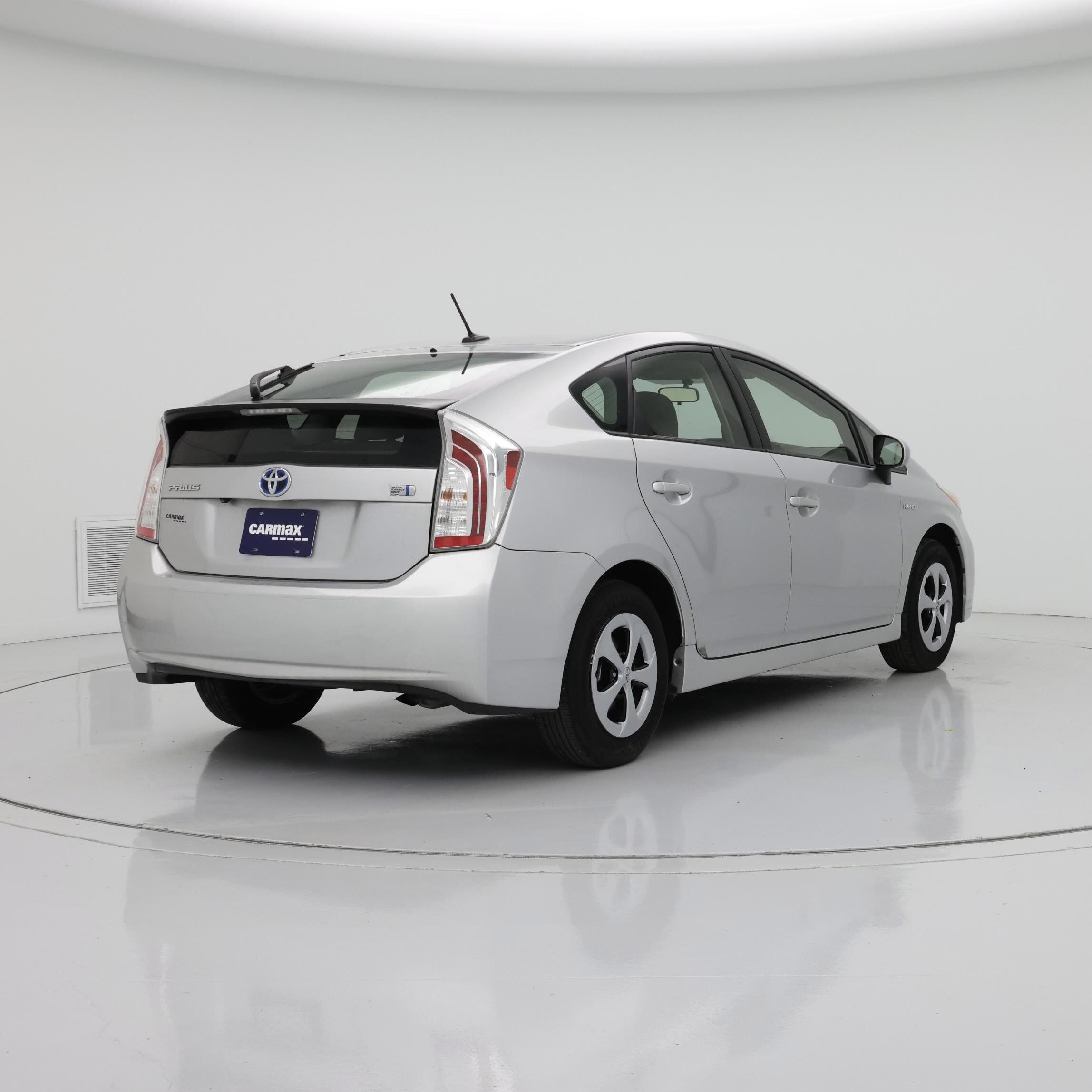Thumbnail: 2013 Toyota Prius - 8