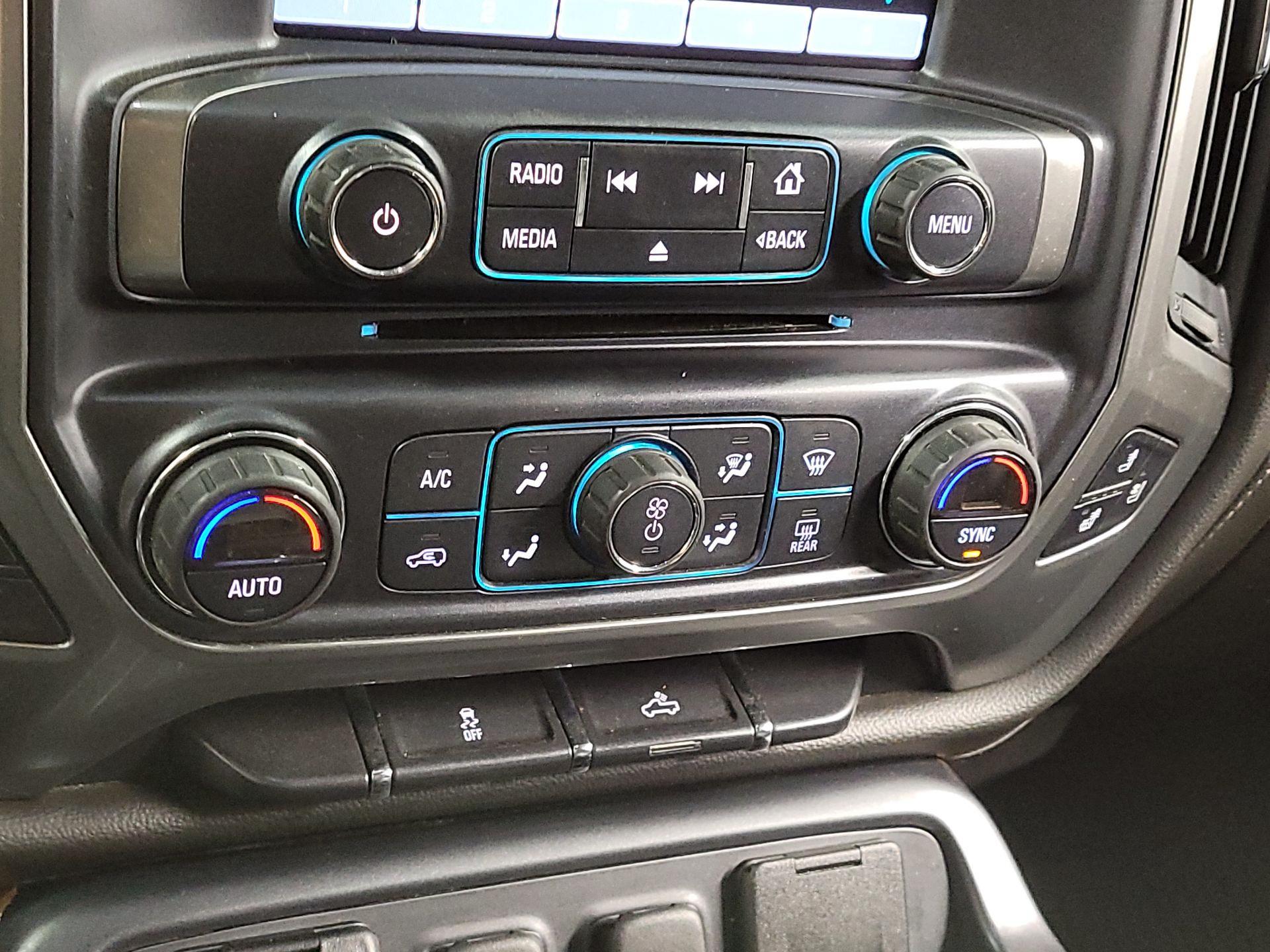 Thumbnail: 2017 Chevrolet Silverado 1500 - 15