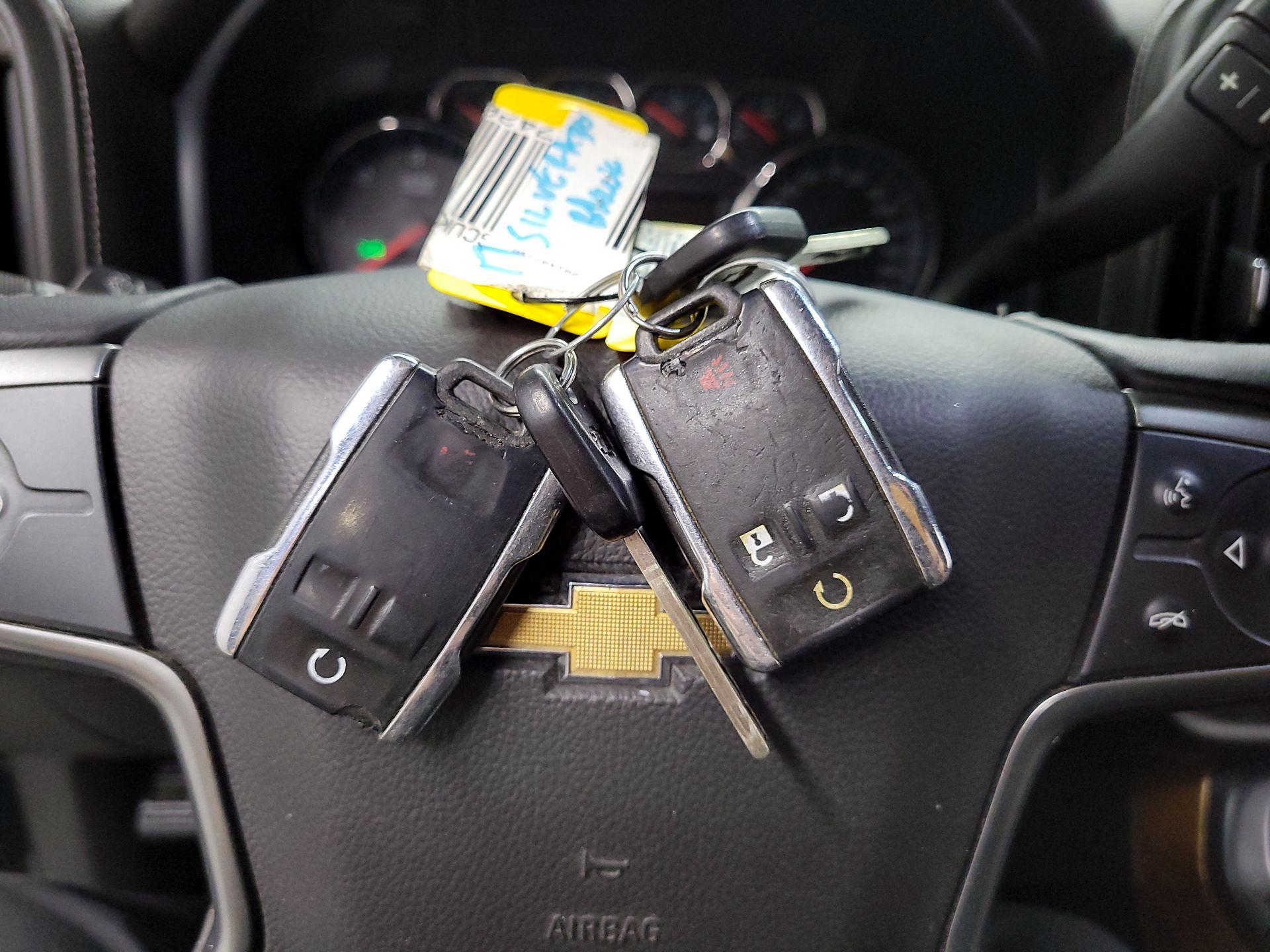 Thumbnail: 2017 Chevrolet Silverado 1500 - 20