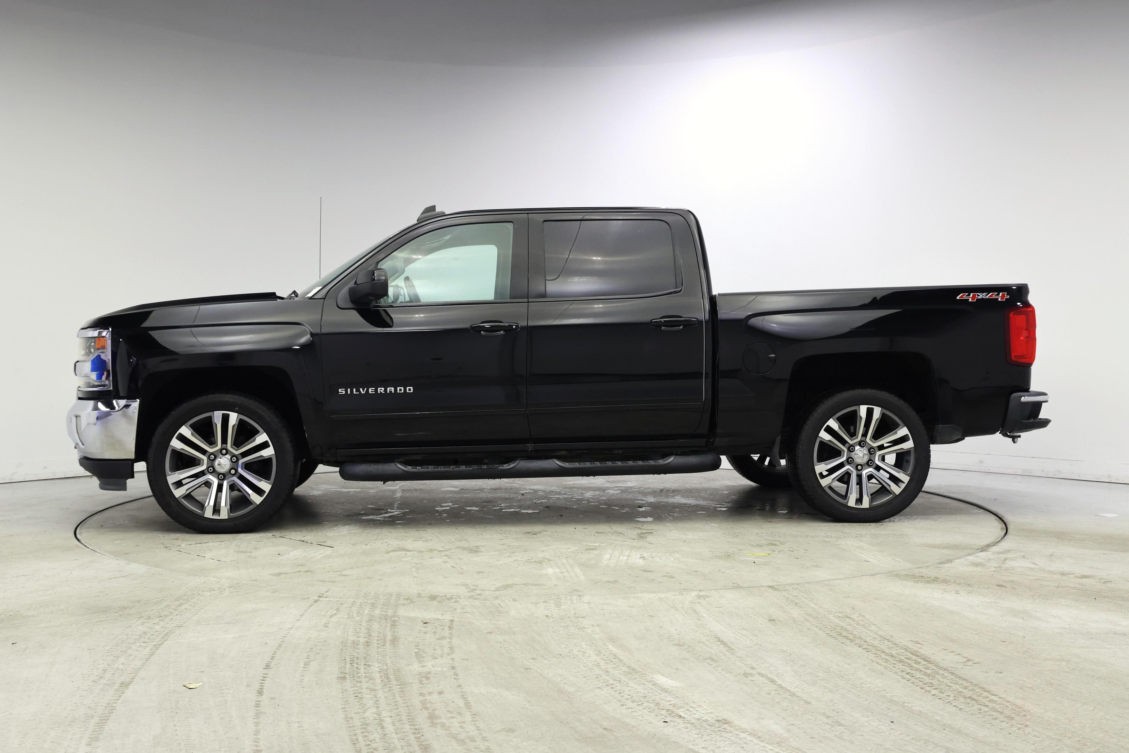 Thumbnail: 2017 Chevrolet Silverado 1500 - 3