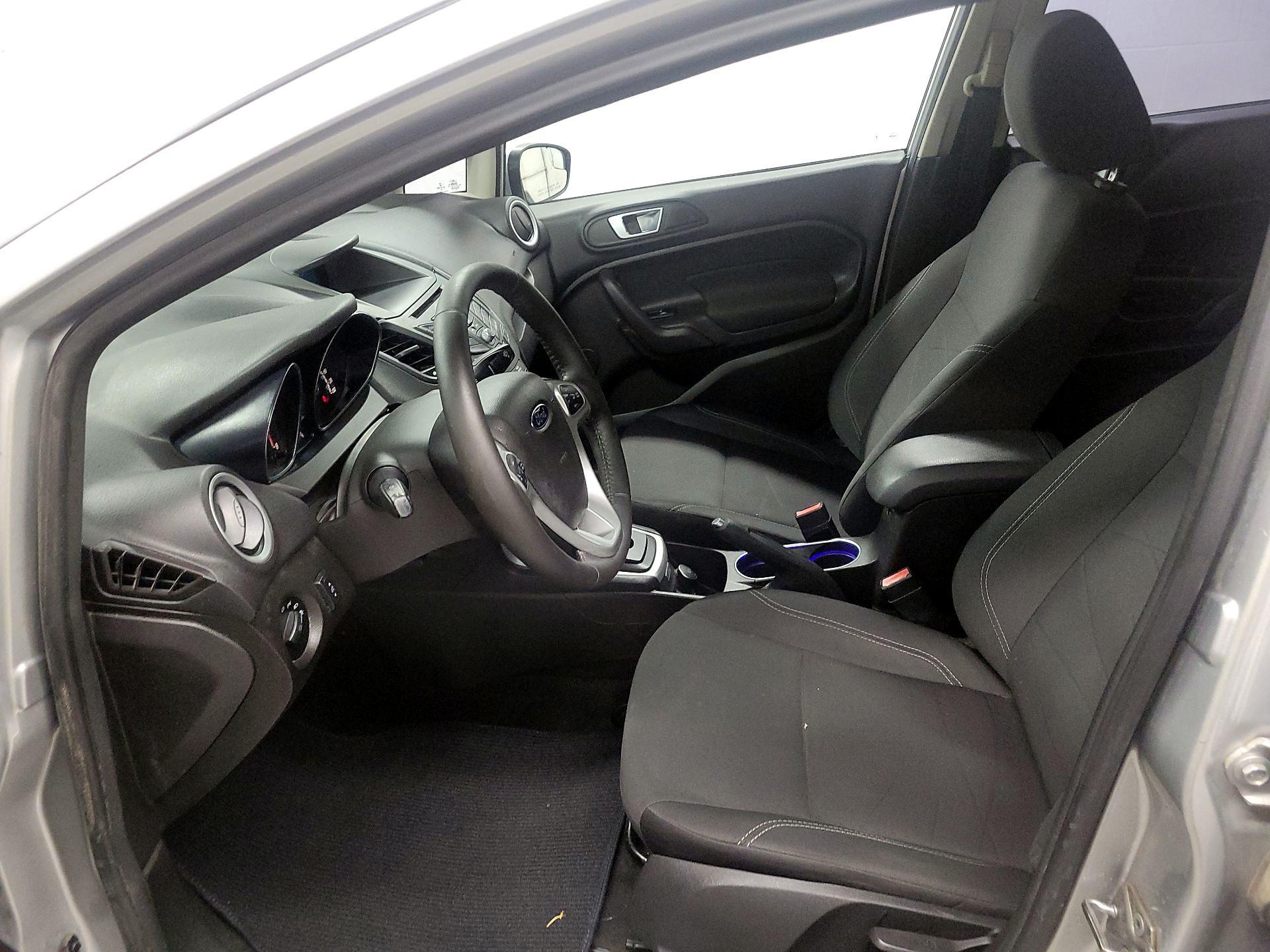 Thumbnail: 2015 Ford Fiesta - 11