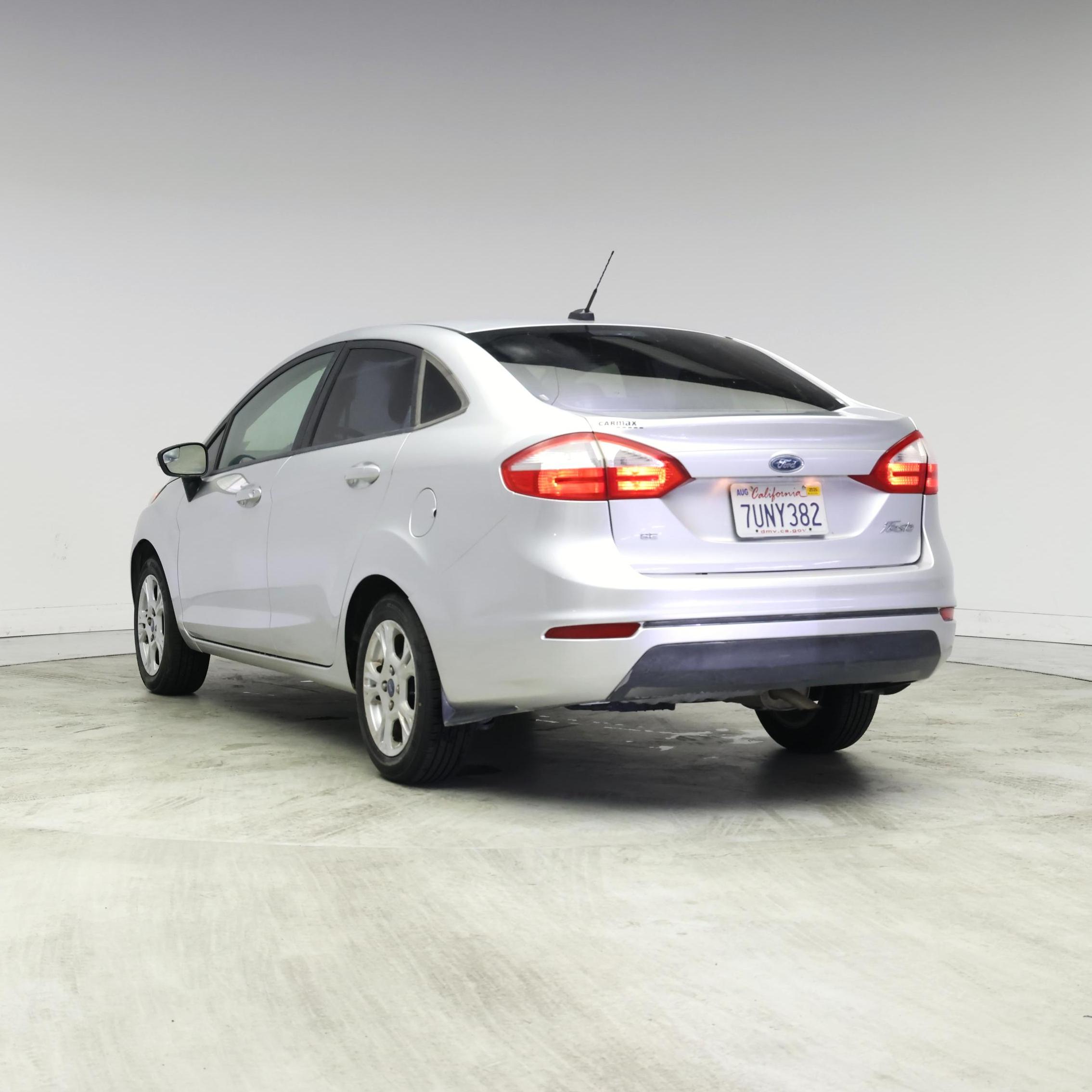 Thumbnail: 2015 Ford Fiesta - 2