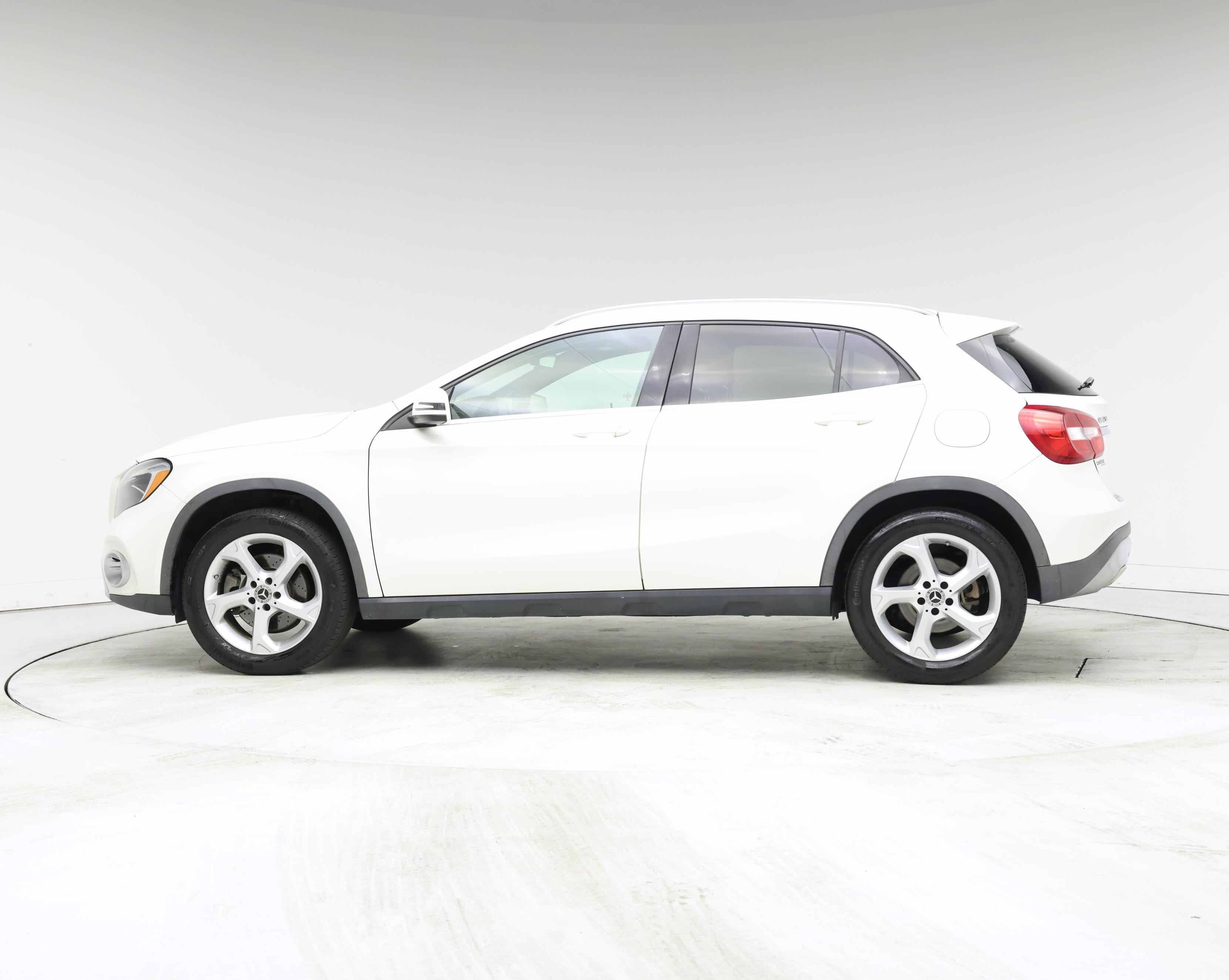 Thumbnail: 2018 Mercedes-Benz GLA - 3