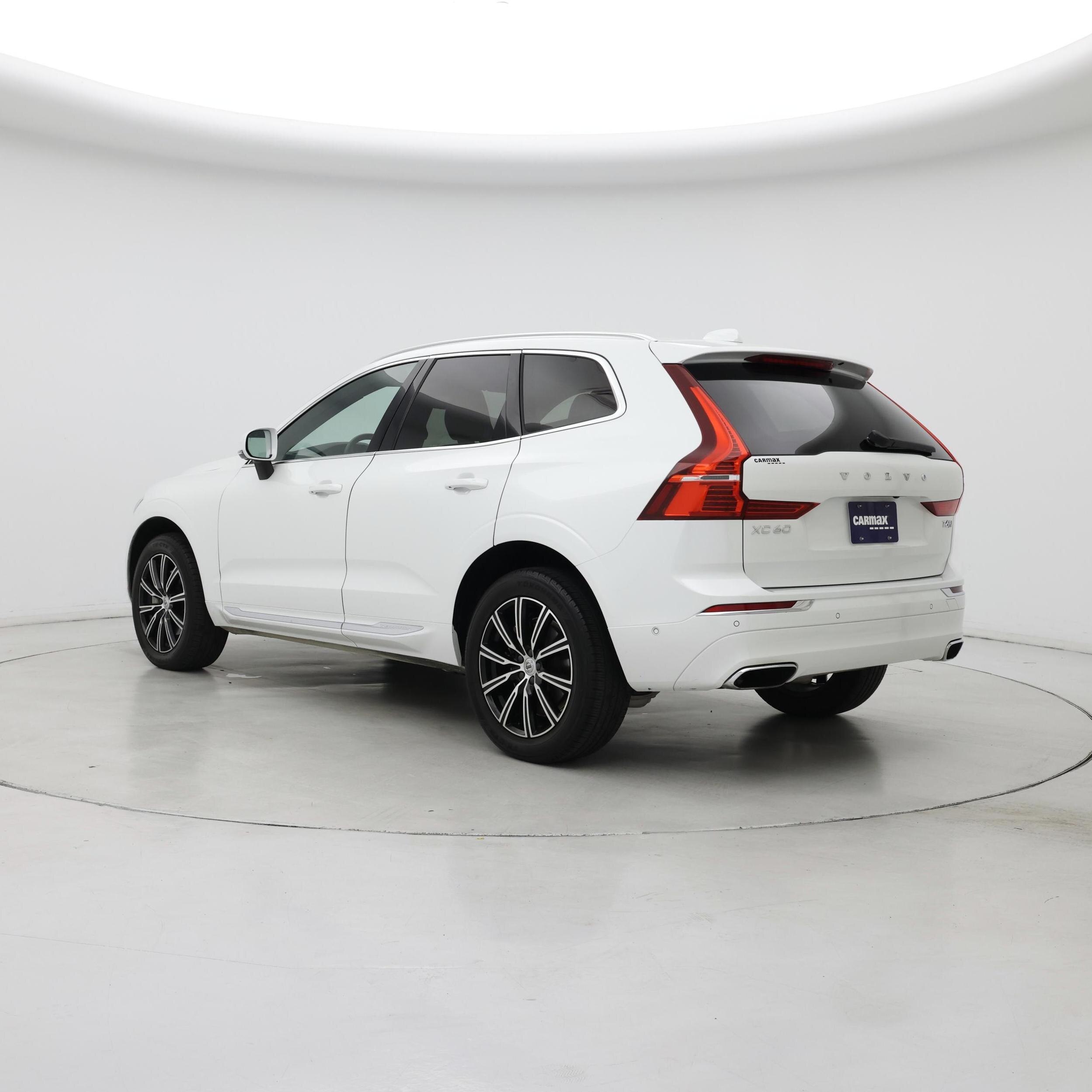 Thumbnail: 2019 Volvo XC60 - 2