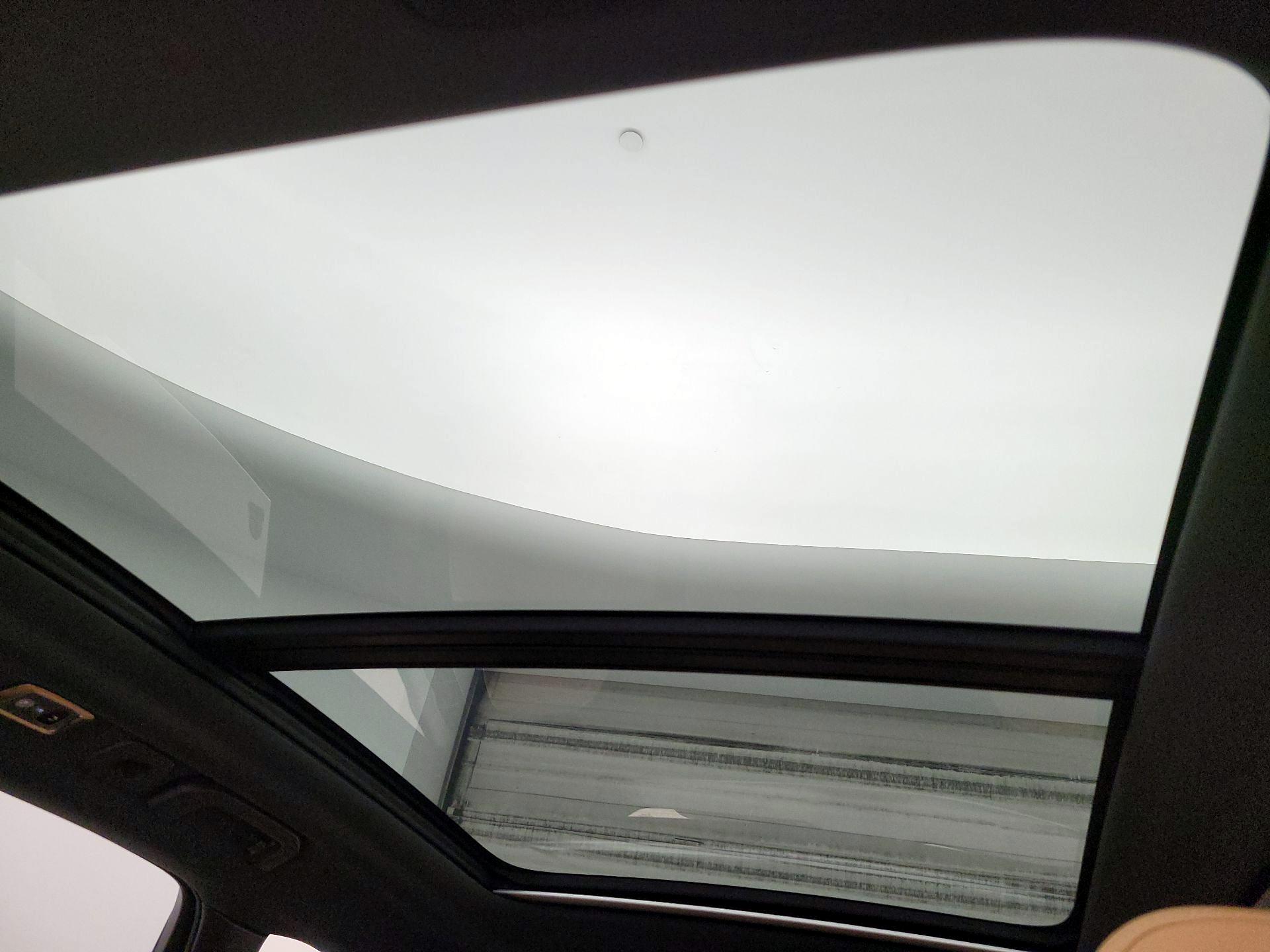 Thumbnail: 2019 Volvo XC60 - 20
