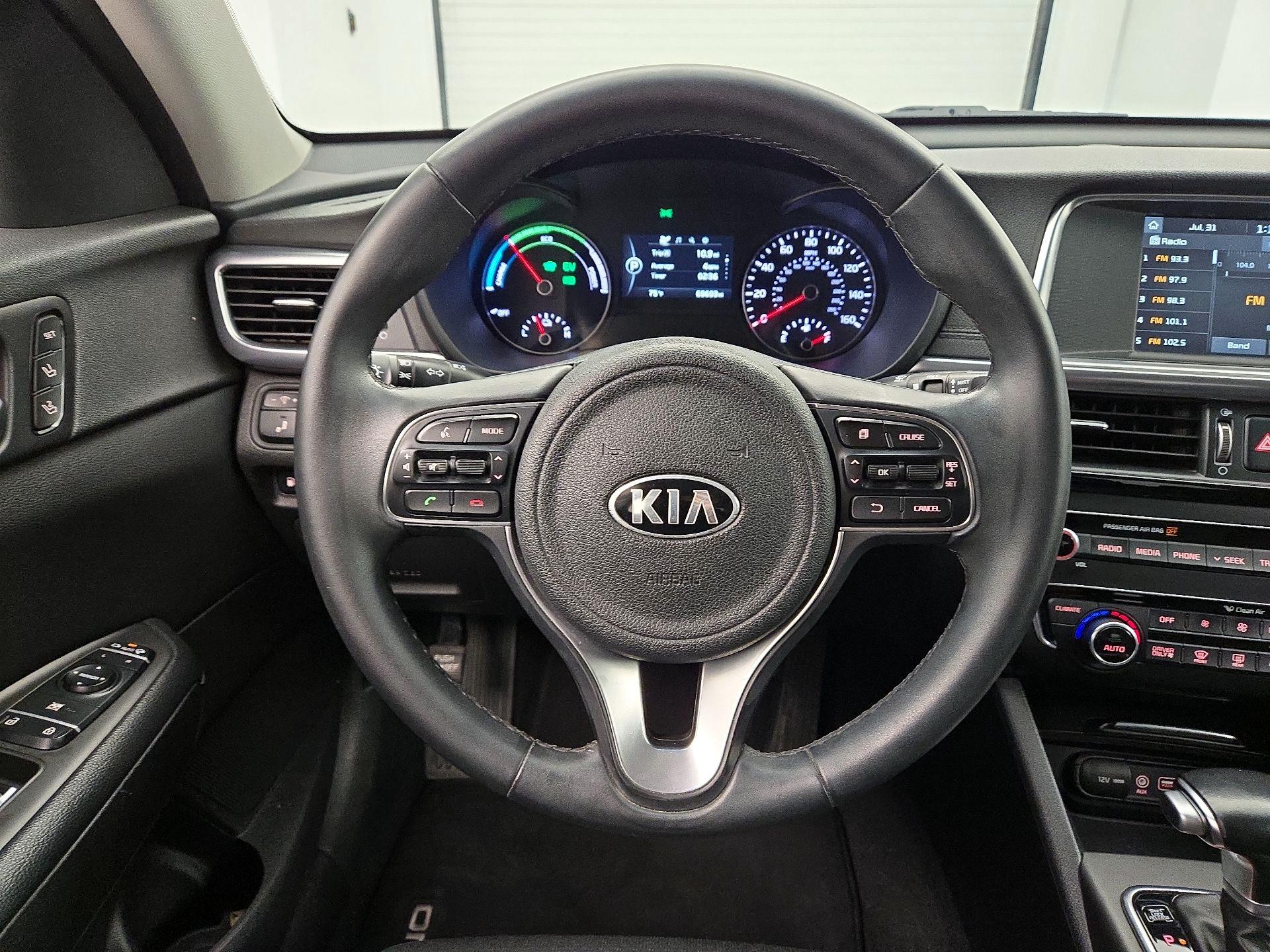 Thumbnail: 2017 Kia Optima - 10
