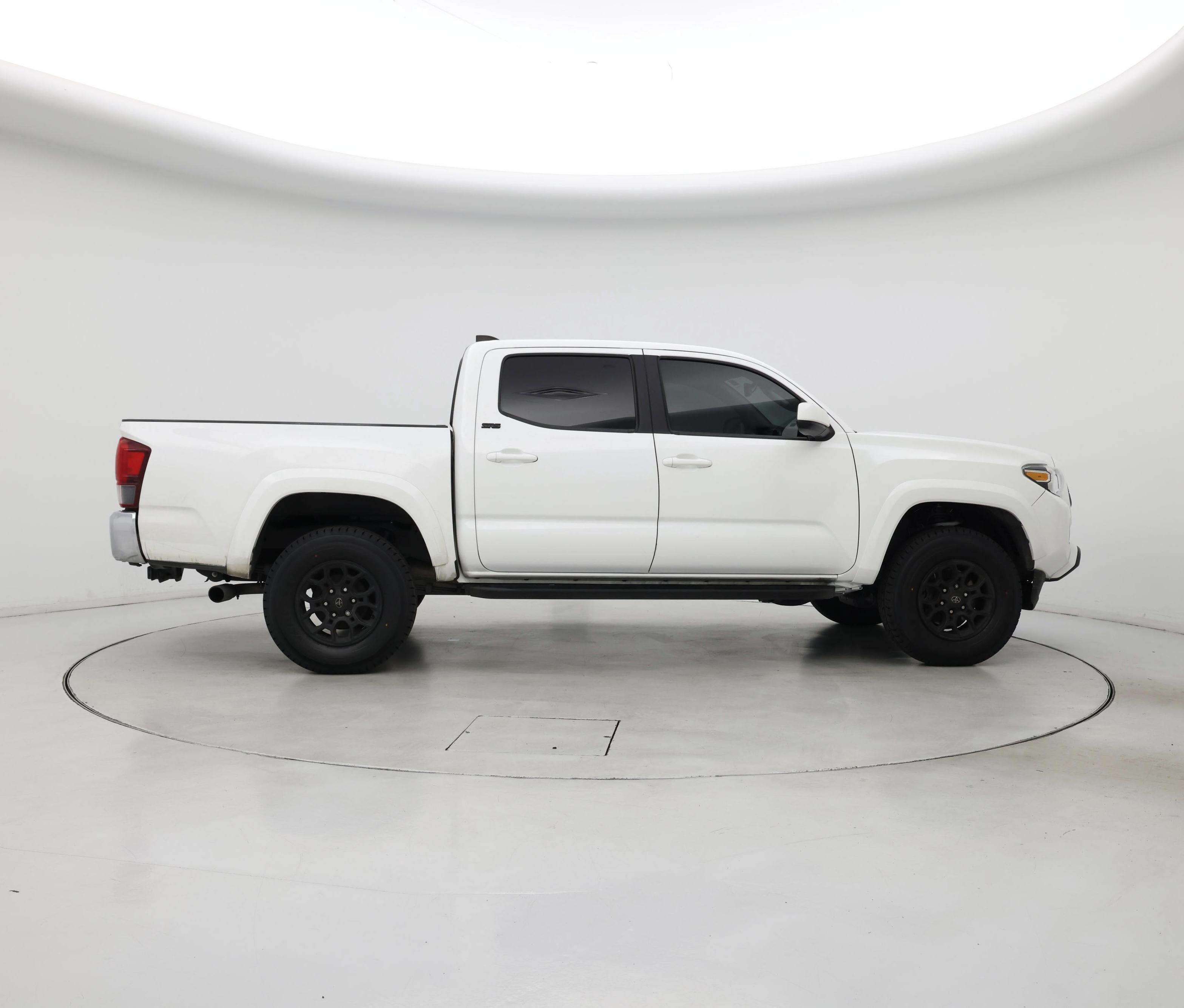 Thumbnail: 2022 Toyota Tacoma - 7