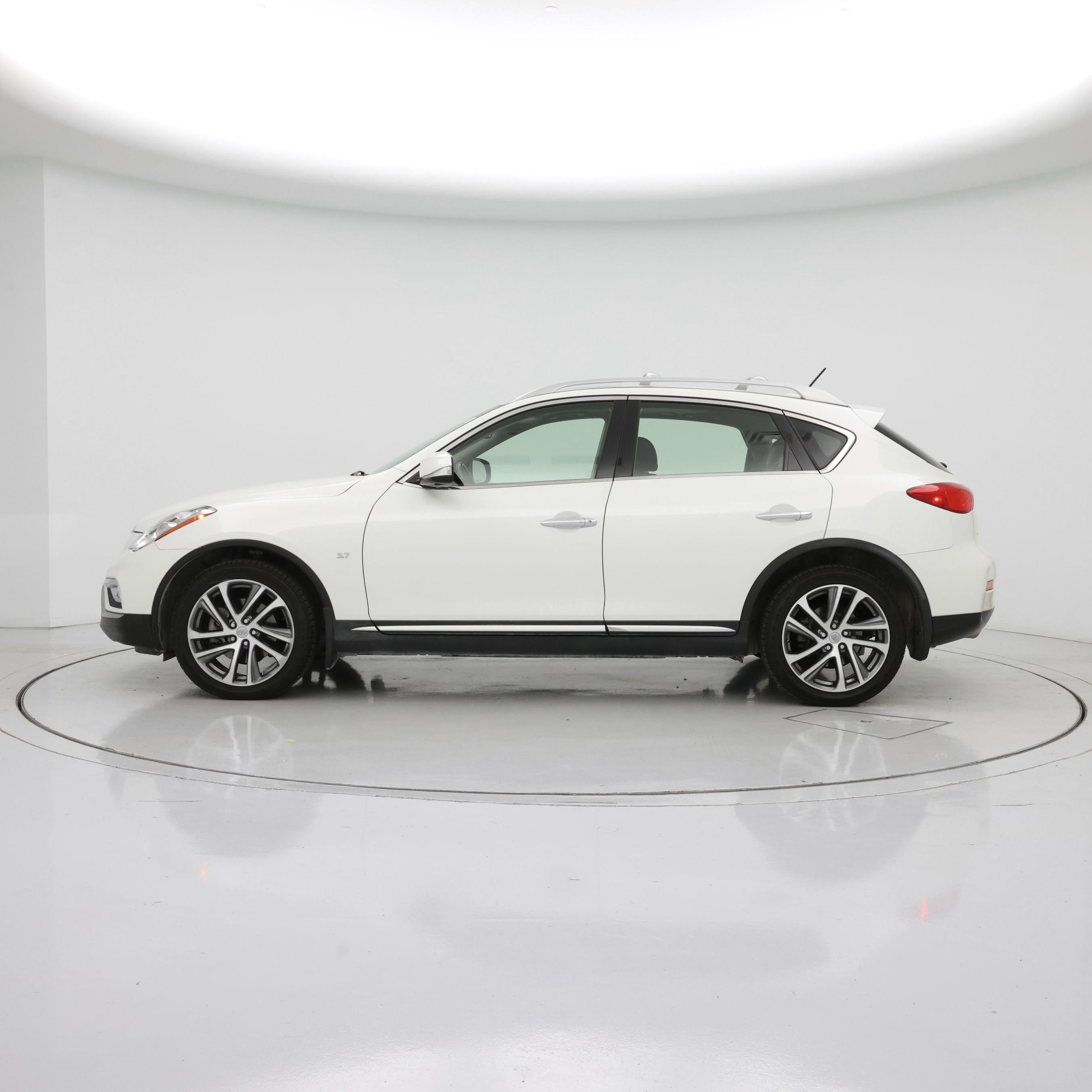 Thumbnail: 2017 INFINITI QX50 - 3