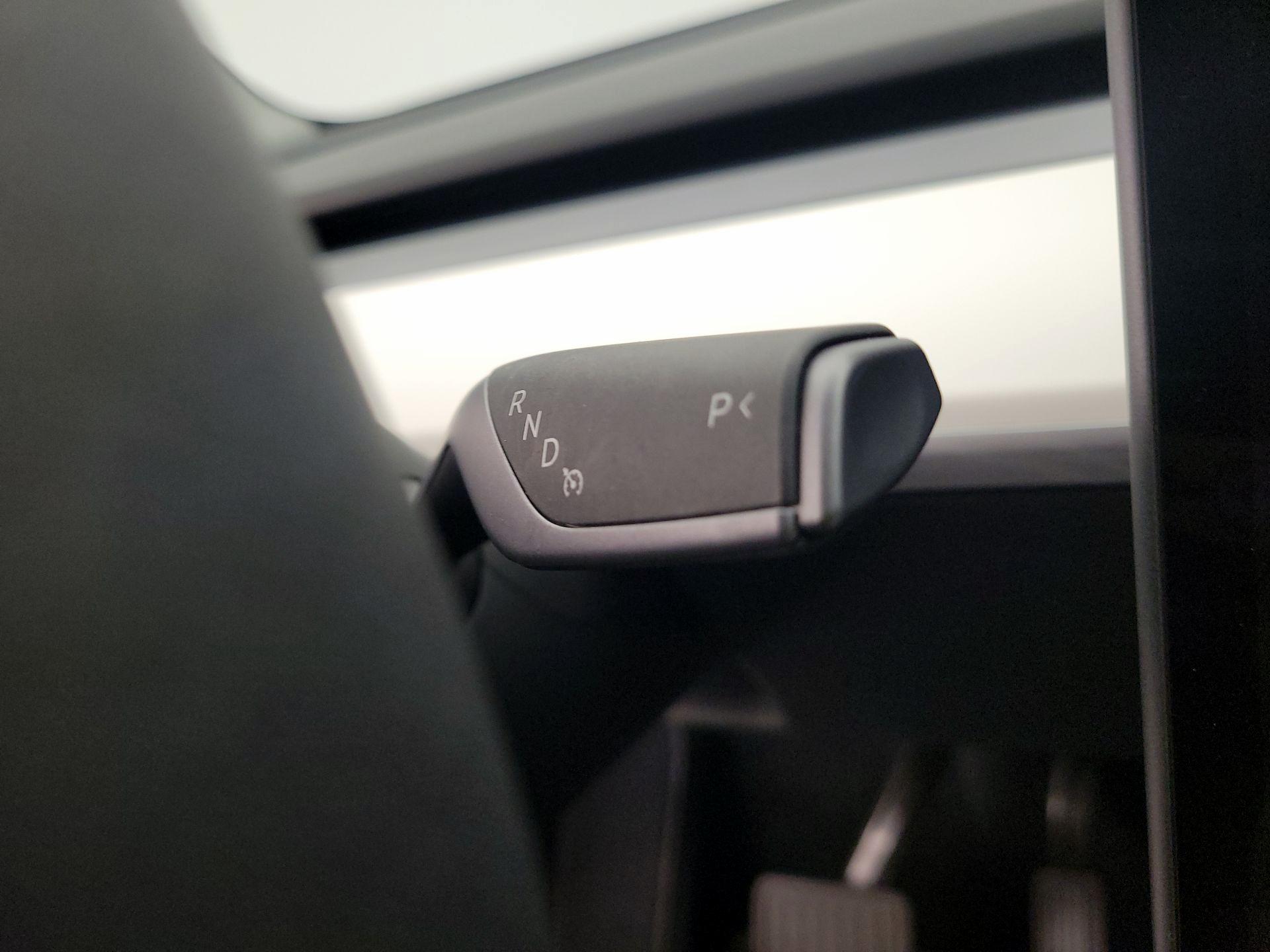 Thumbnail: 2025 Tesla Model Y - 17