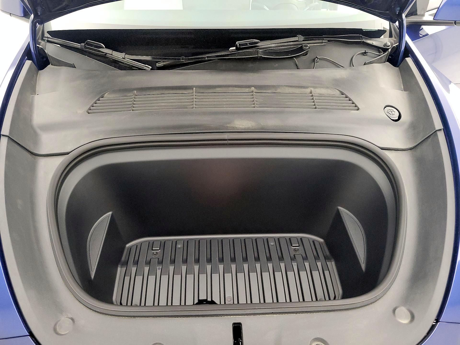Thumbnail: 2025 Tesla Model Y - 20