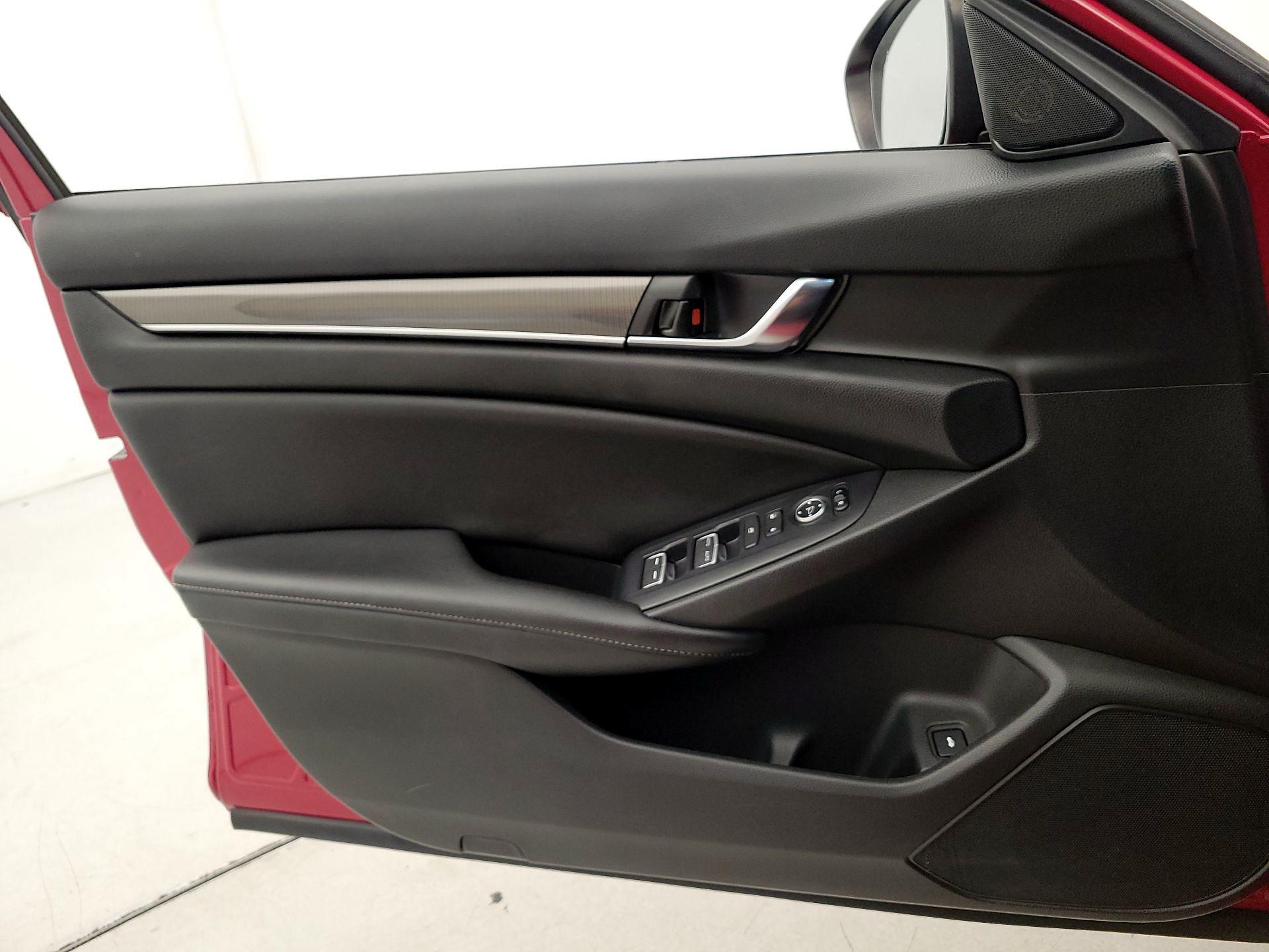 Thumbnail: 2019 Honda Accord - 12