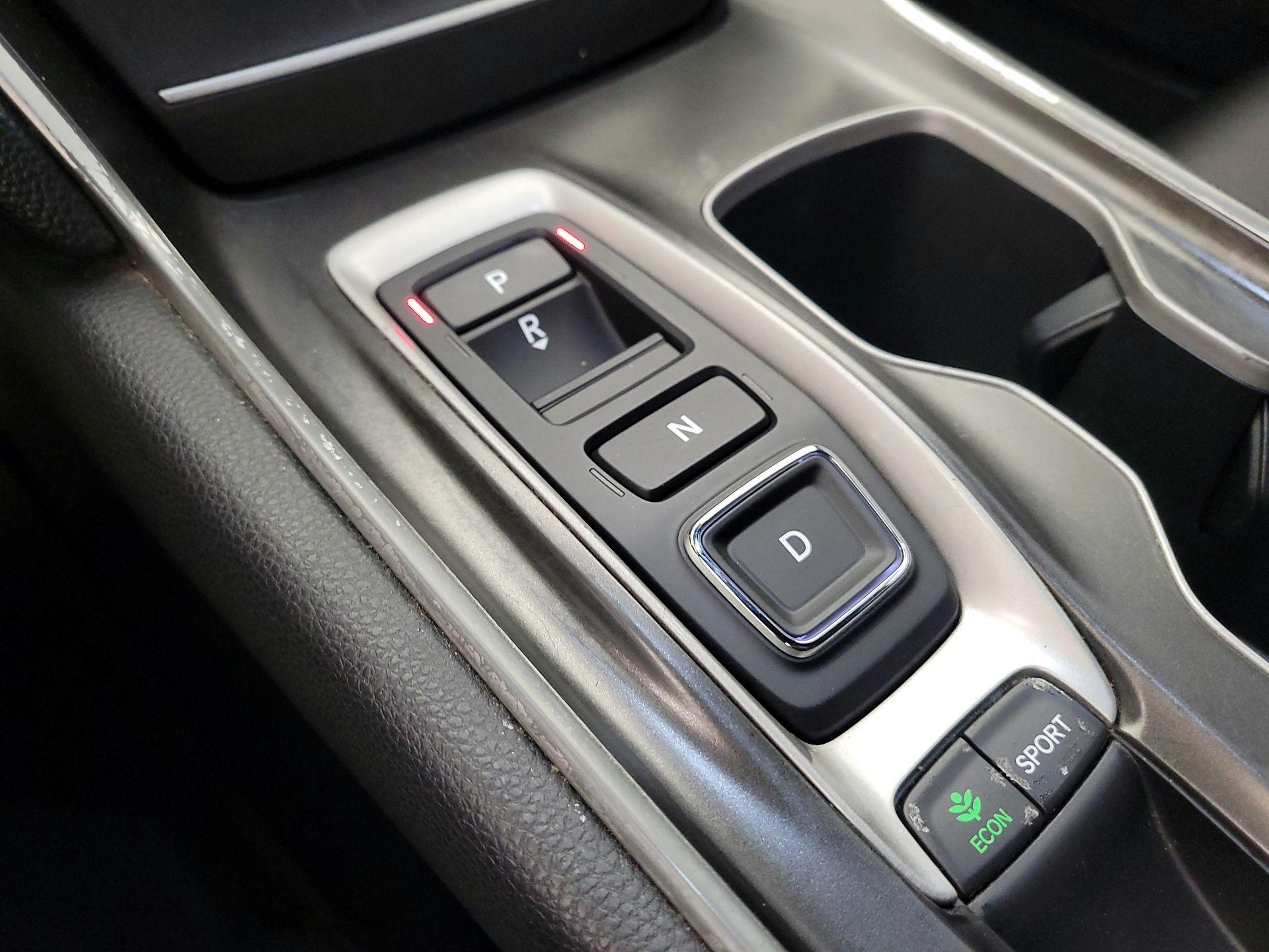 Thumbnail: 2019 Honda Accord - 17