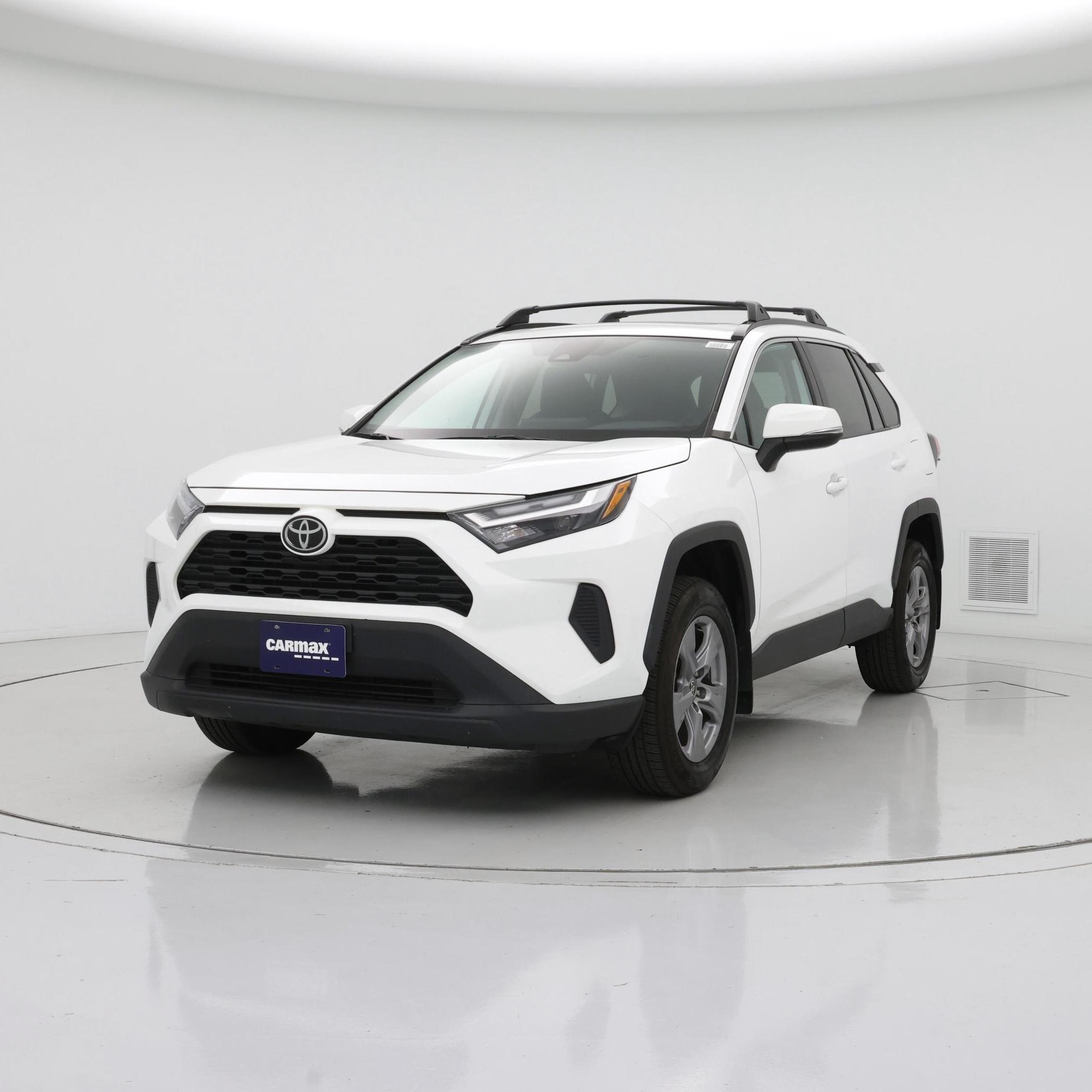 Thumbnail: 2022 Toyota RAV4 - 4