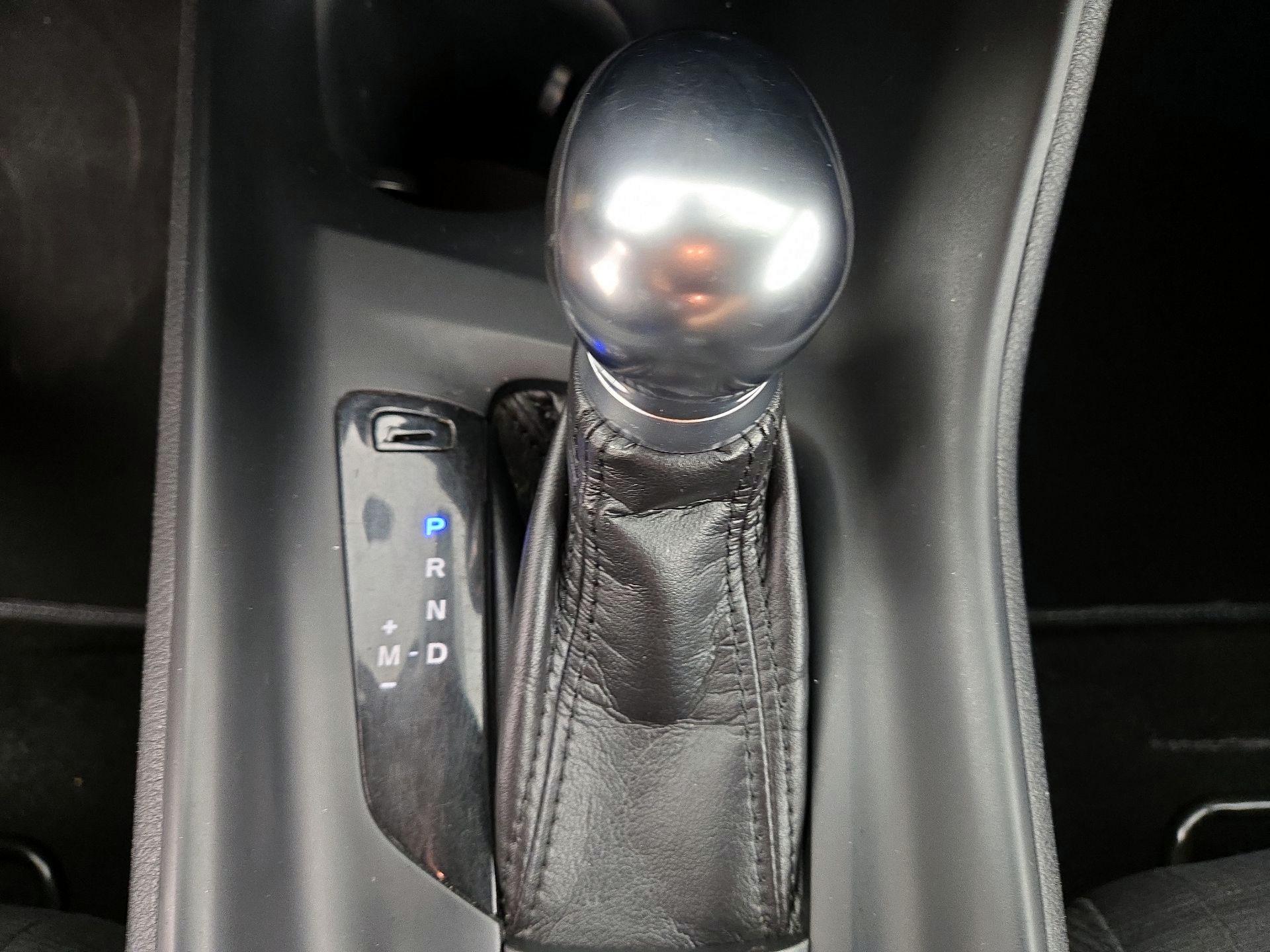 Thumbnail: 2018 Toyota C-HR - 17