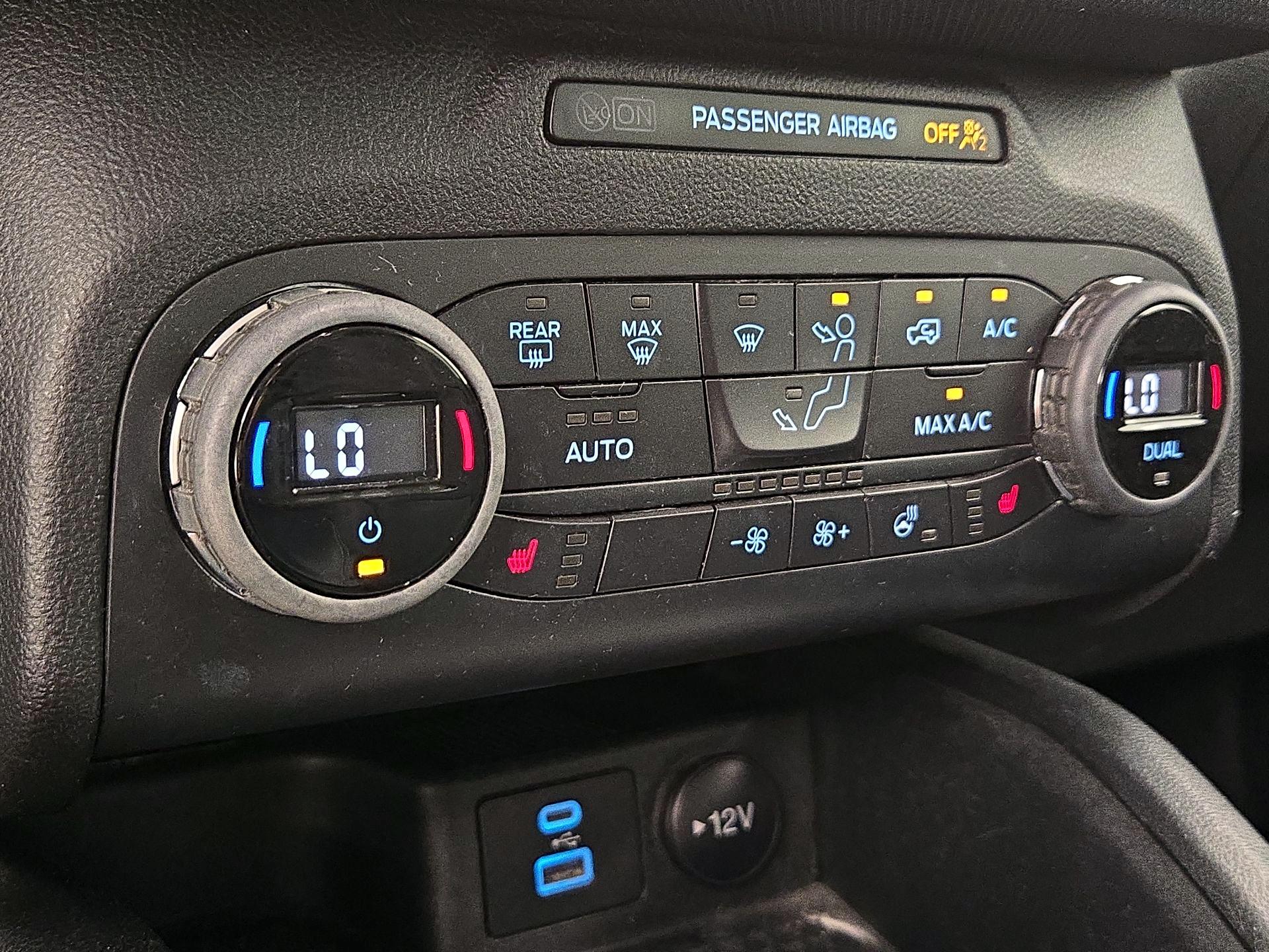 Thumbnail: 2021 Ford Bronco Sport - 16