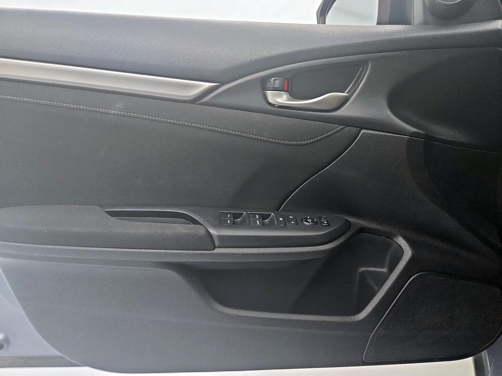 Thumbnail: 2019 Honda Civic - 12